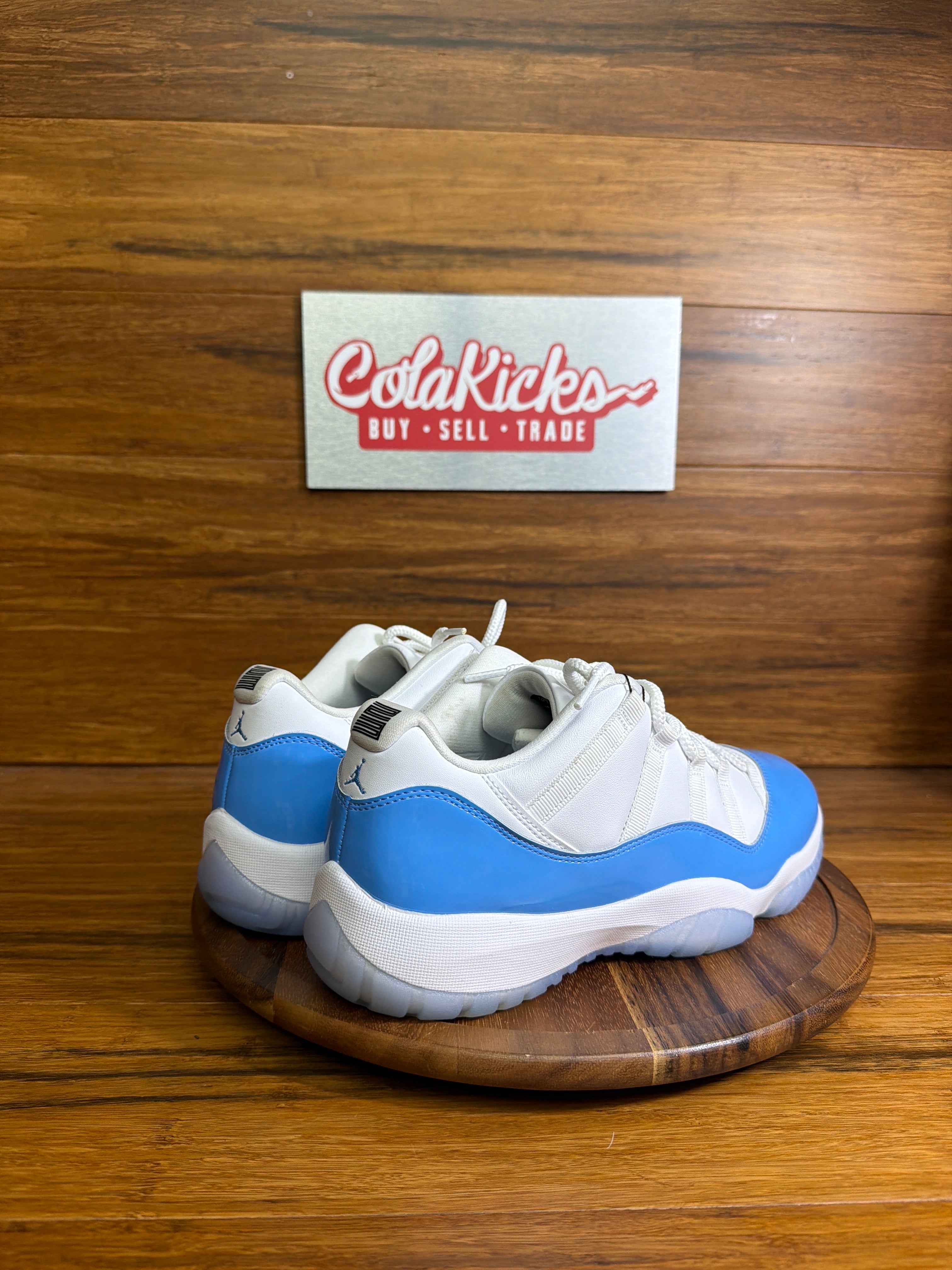 Jordan 11 Retro Low University Blue (2026)