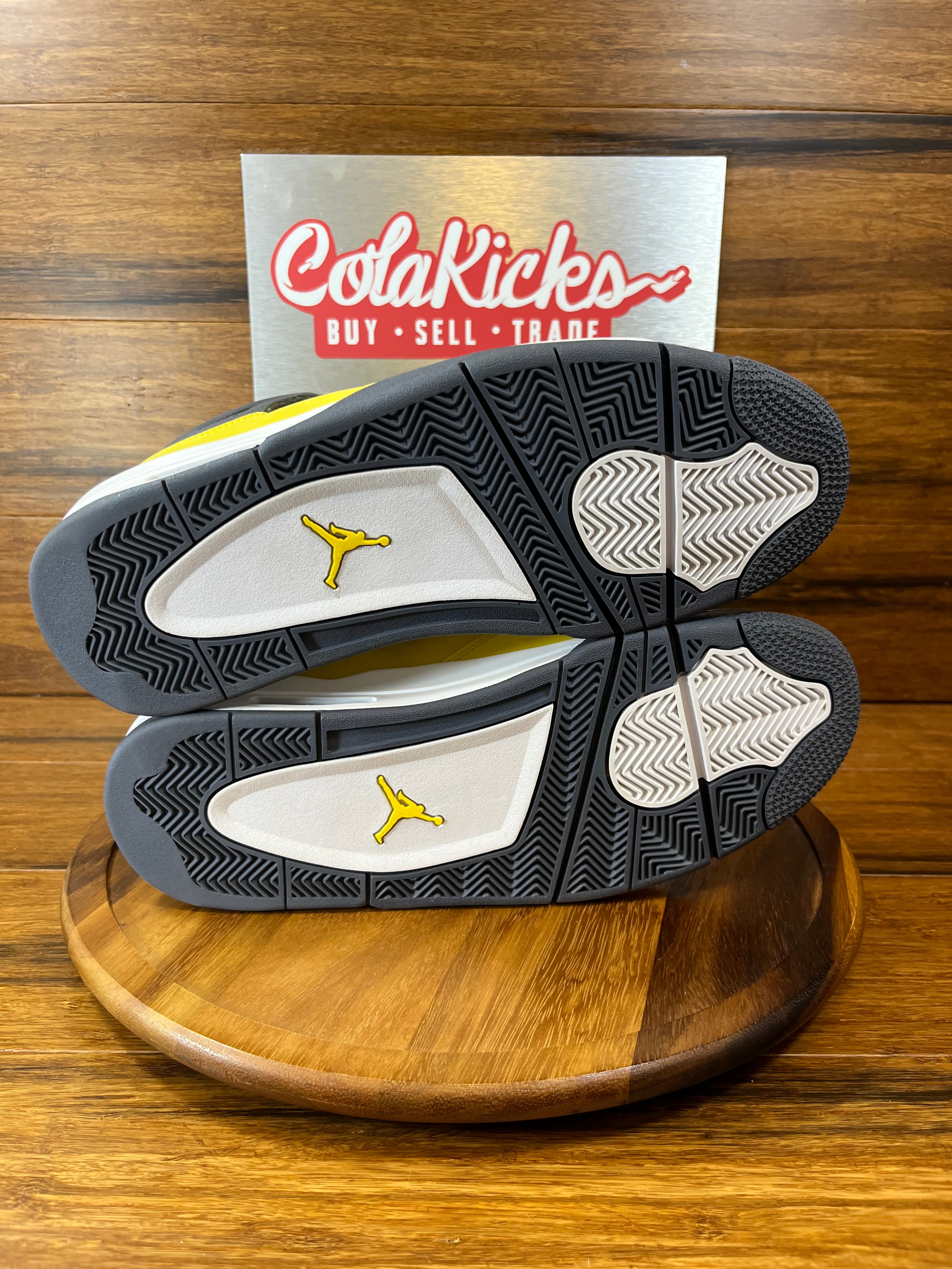 Jordan 4 Retro Lightning (2021)