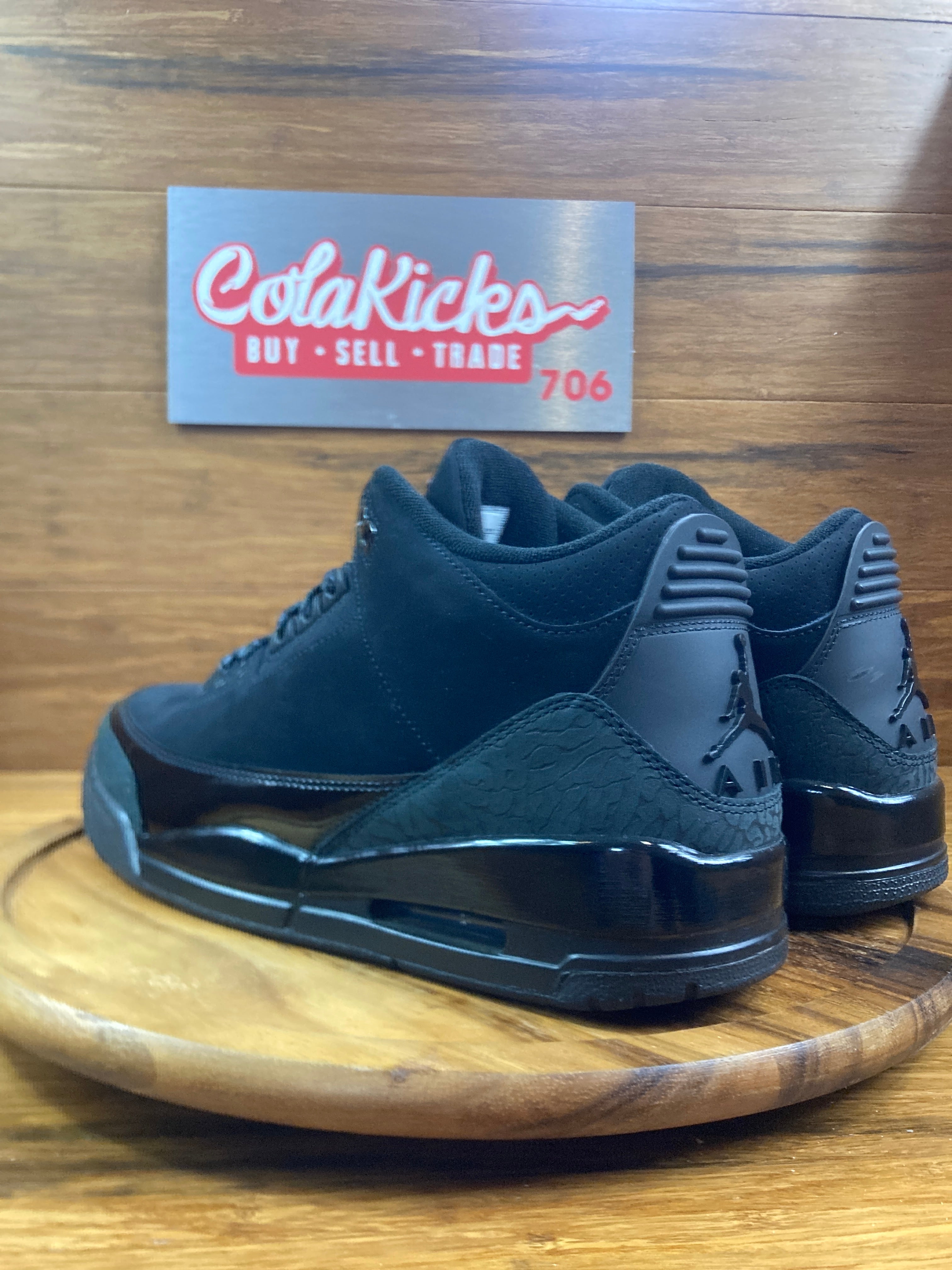 Jordan 3 Retro Black Cat (2025)