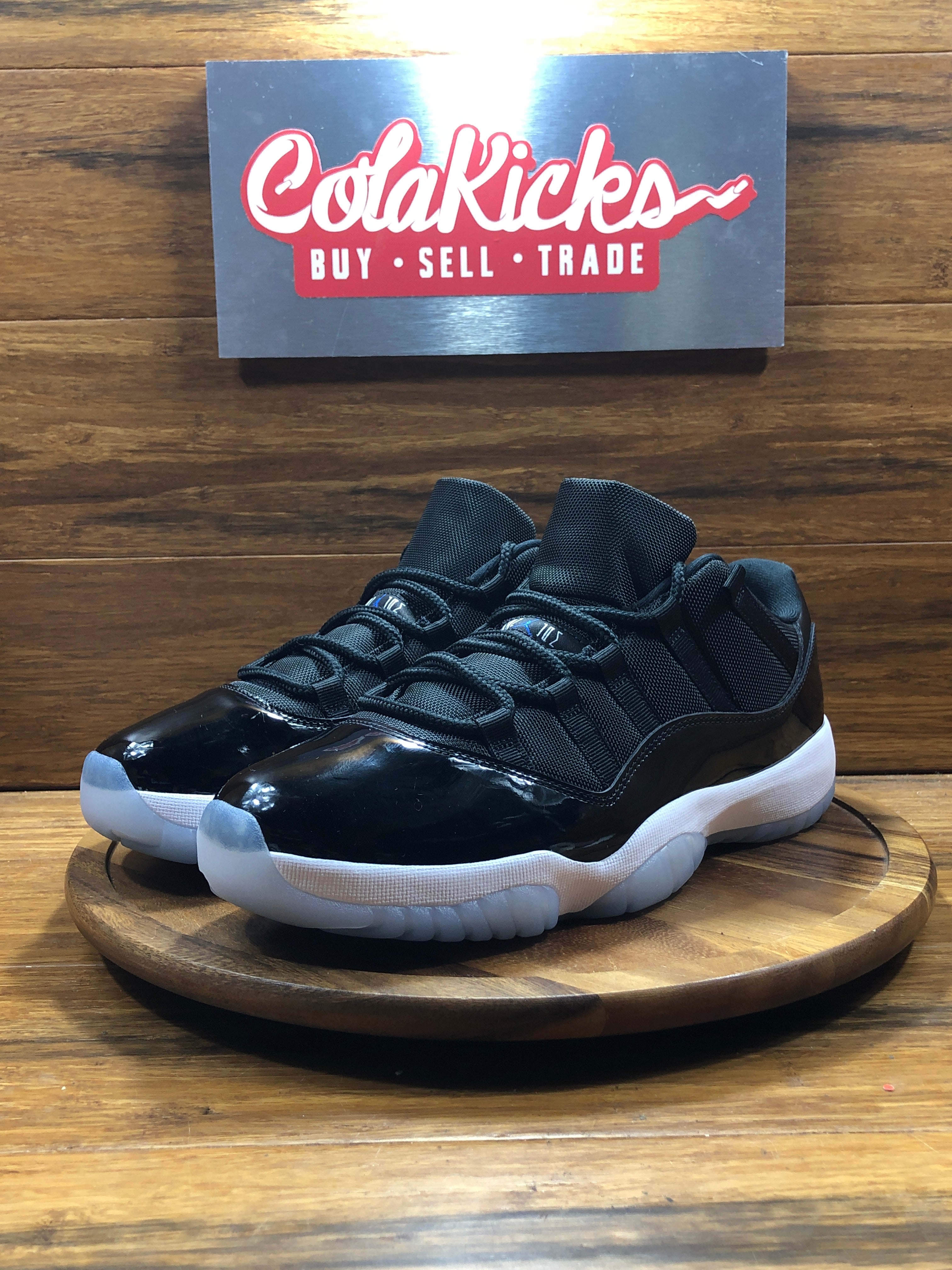 Jordan 11 Retro Low Space Jam
