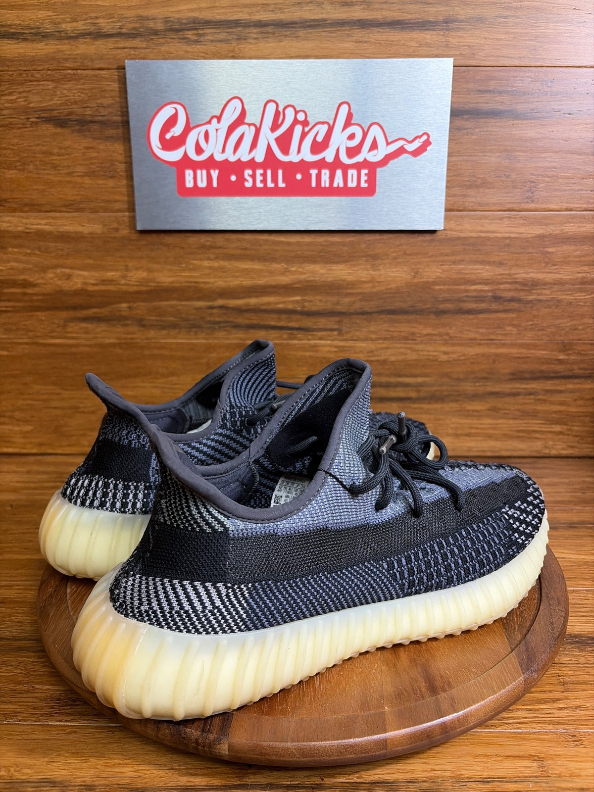 adidas Yeezy Boost 350 V2 Carbon