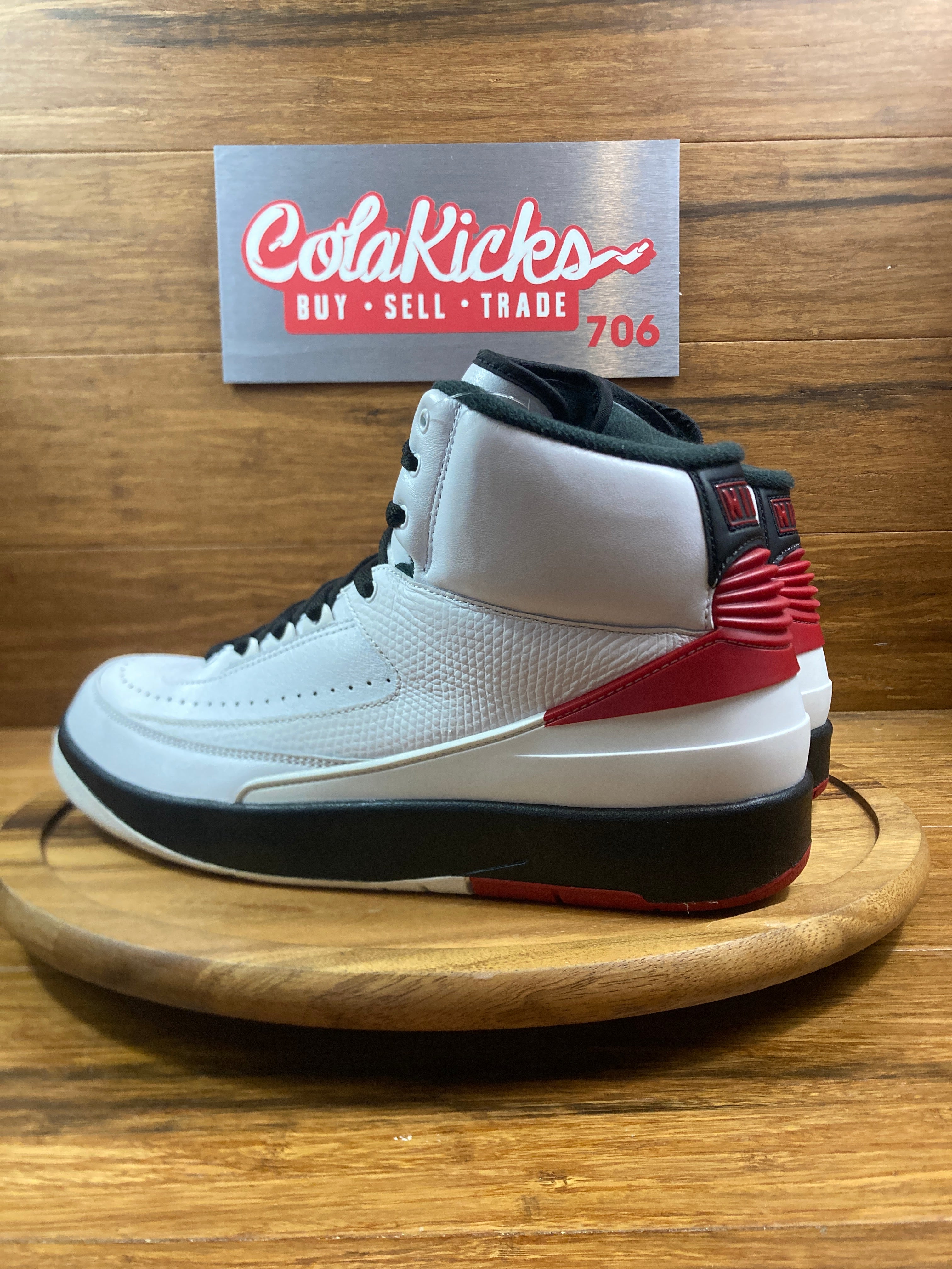 Jordan 2 Retro OG Chicago (2022)