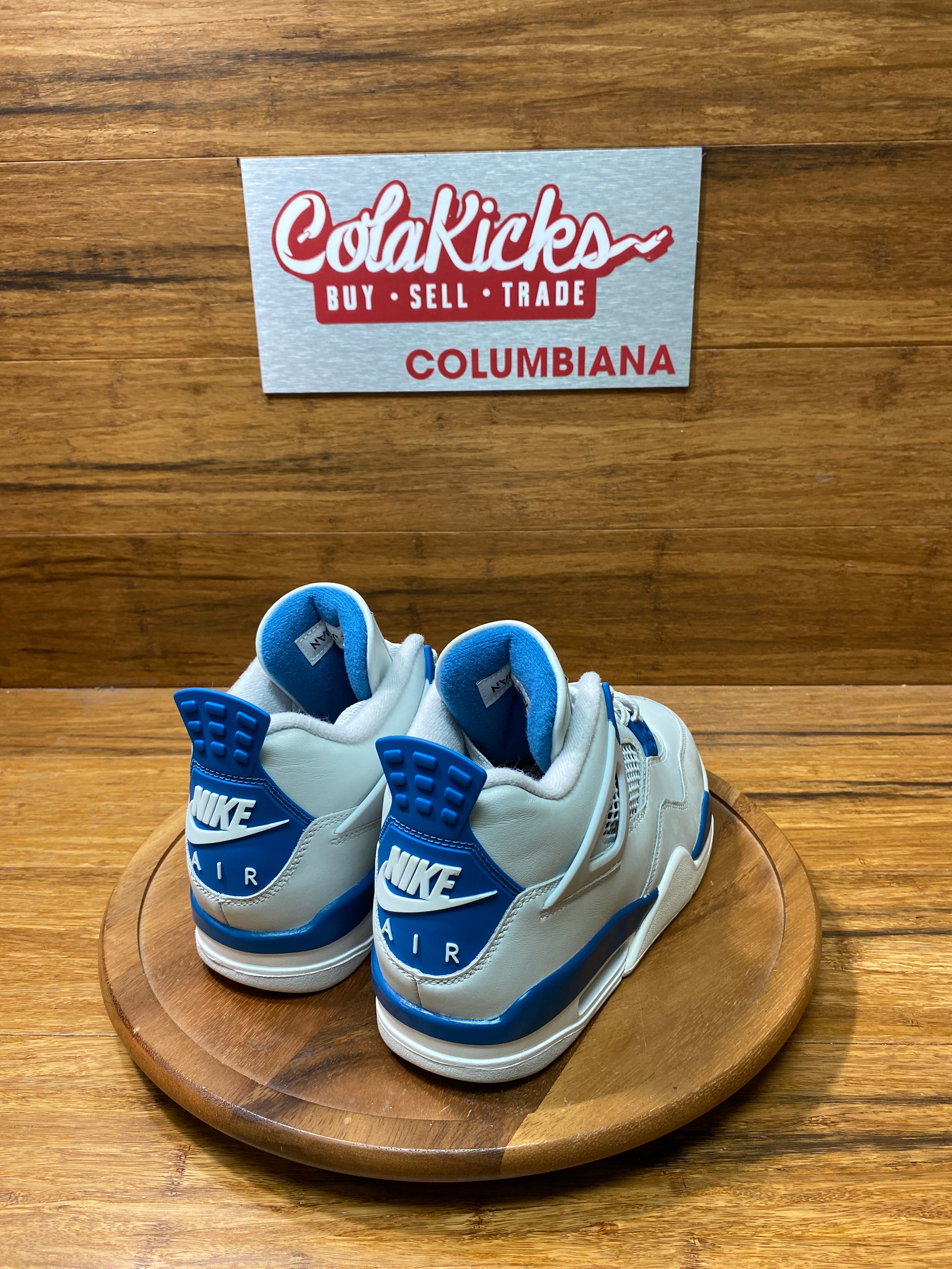 Jordan 4 Retro Military Blue (2024)