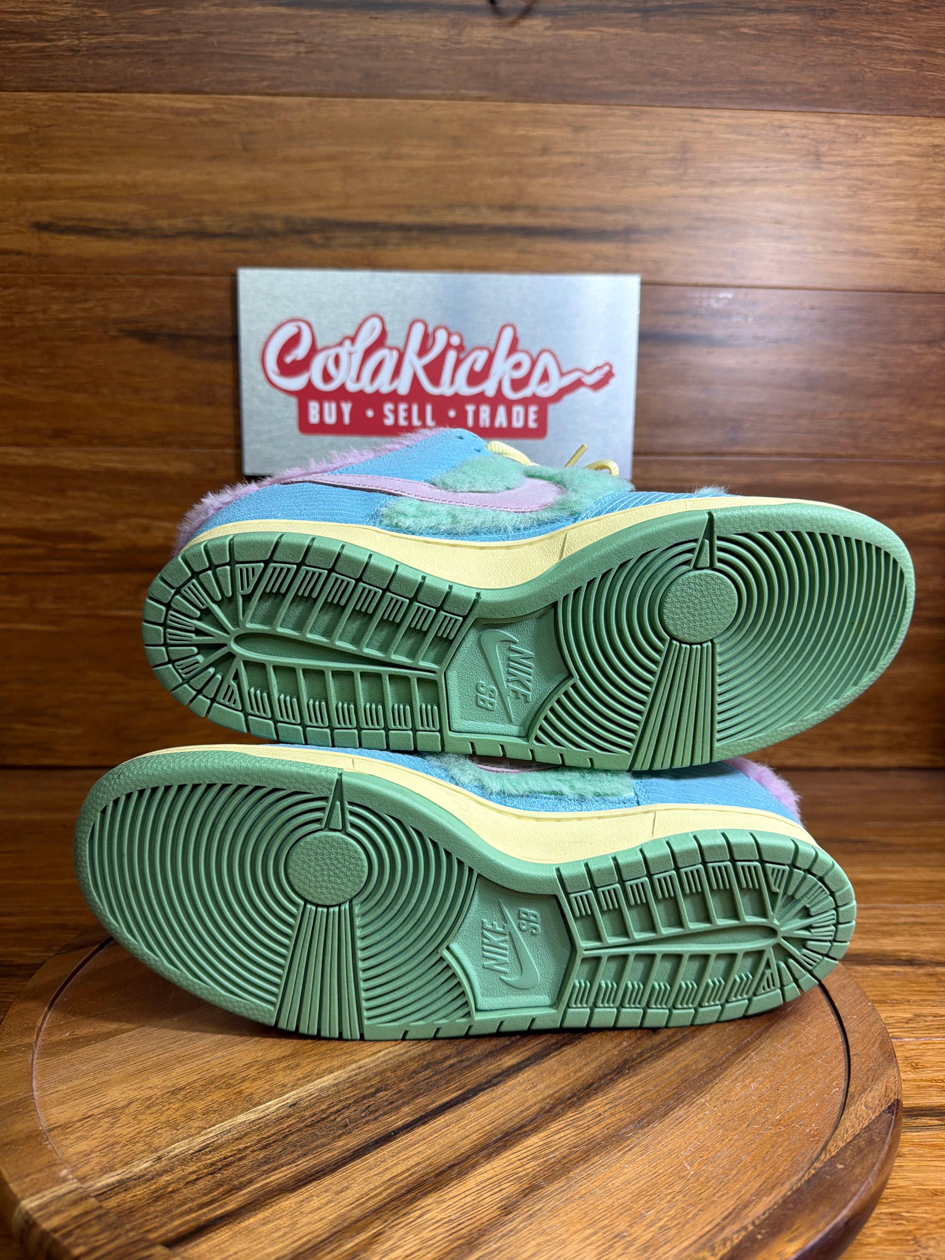 Nike SB Dunk Low Verdy Visty