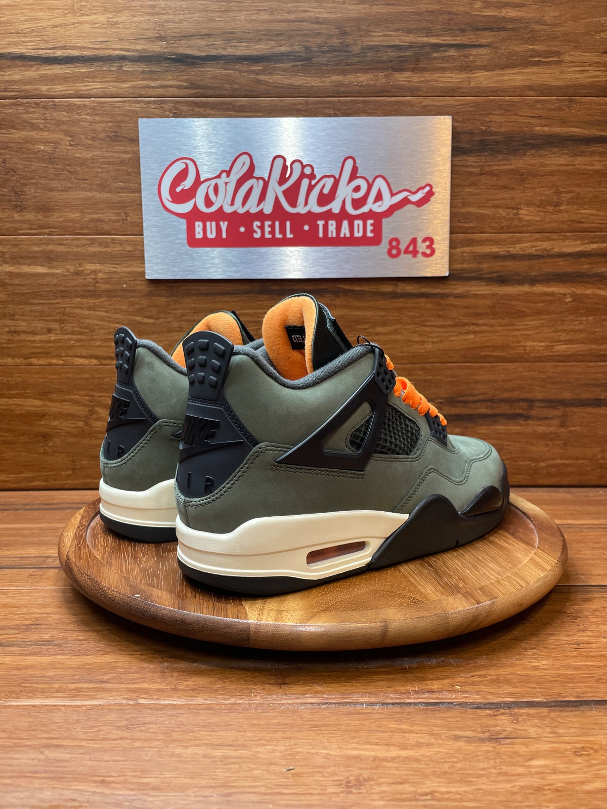 Jordan 4 Retro OG SP Undefeated (2025)