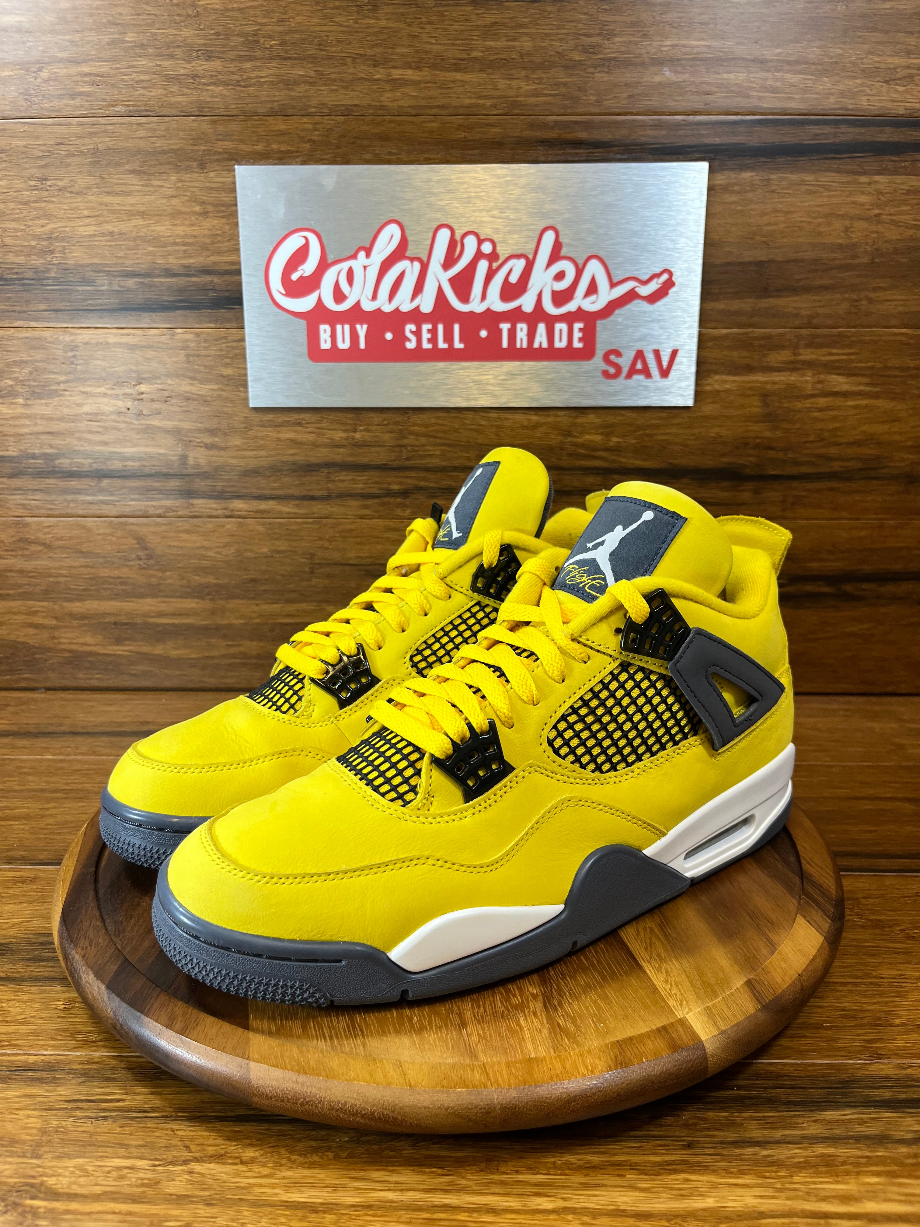 Jordan 4 Retro Lightning (2021)