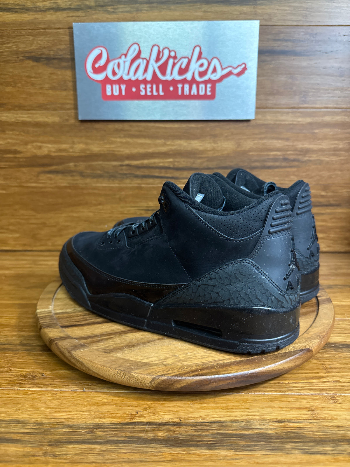 Jordan 3 Retro Black Cat (2025)