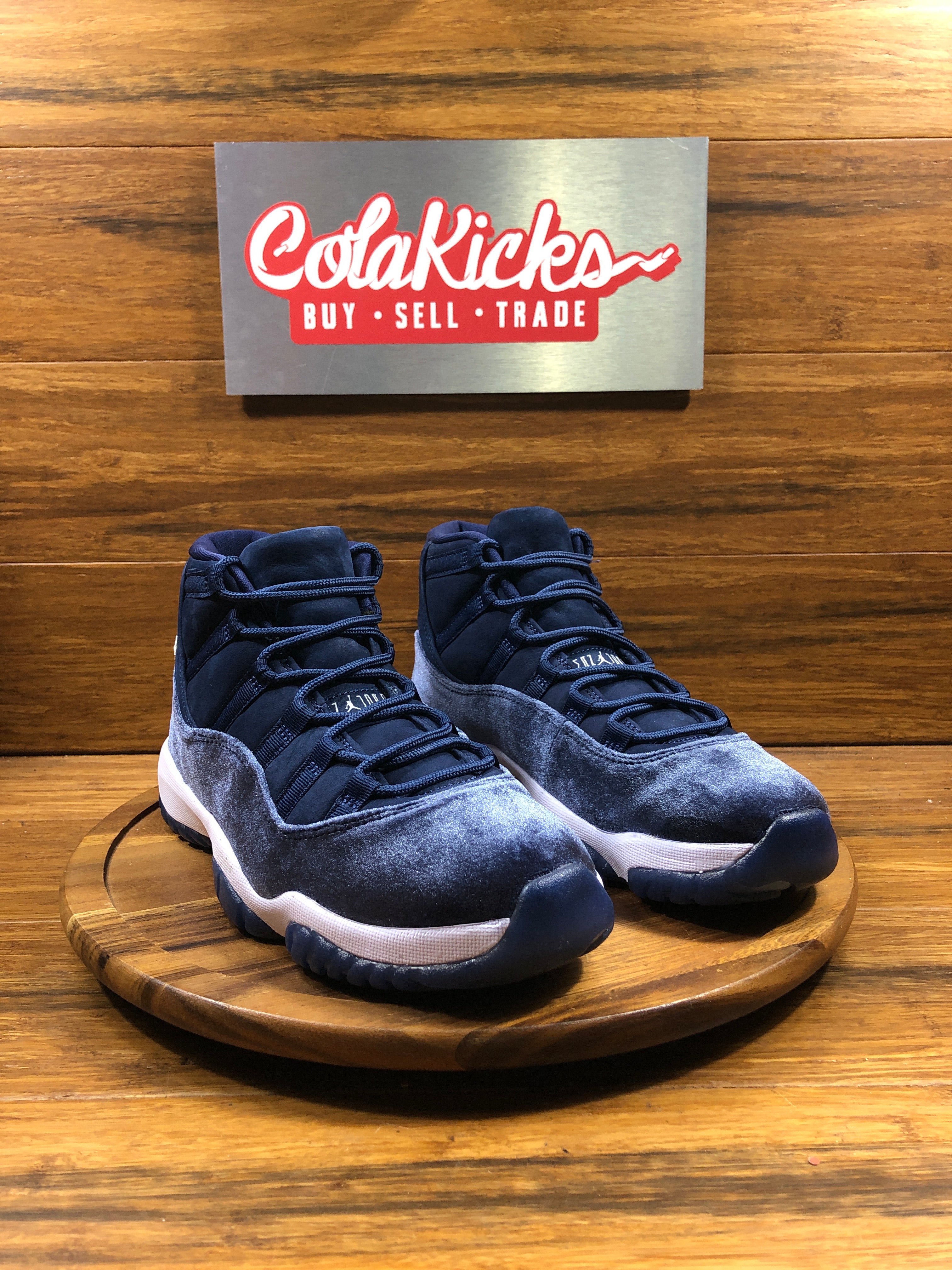 Jordan 11 Retro Midnight Navy (Women's)