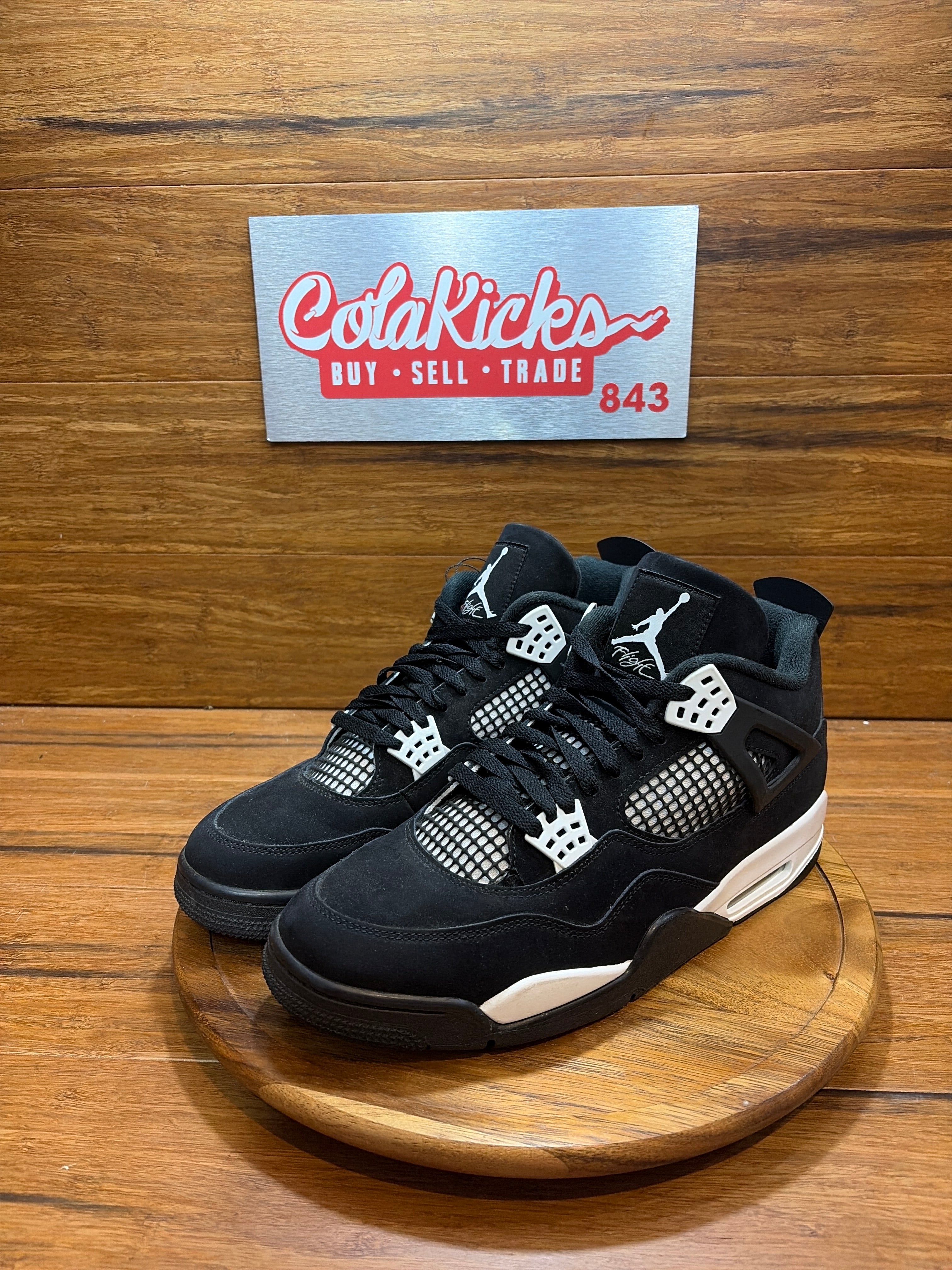 Jordan 4 Retro White Thunder