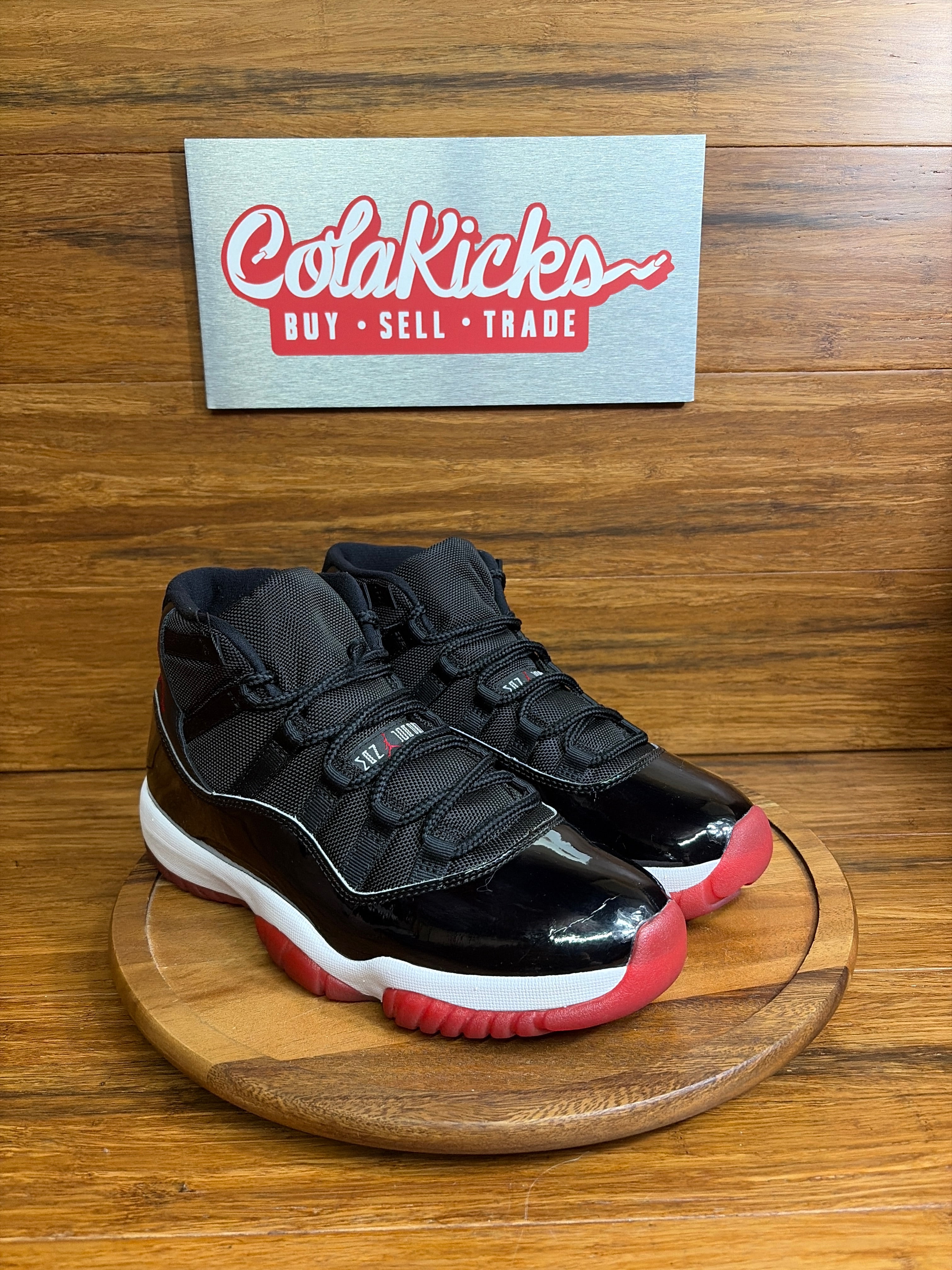 Jordan 11 Retro Playoffs Bred (2019)