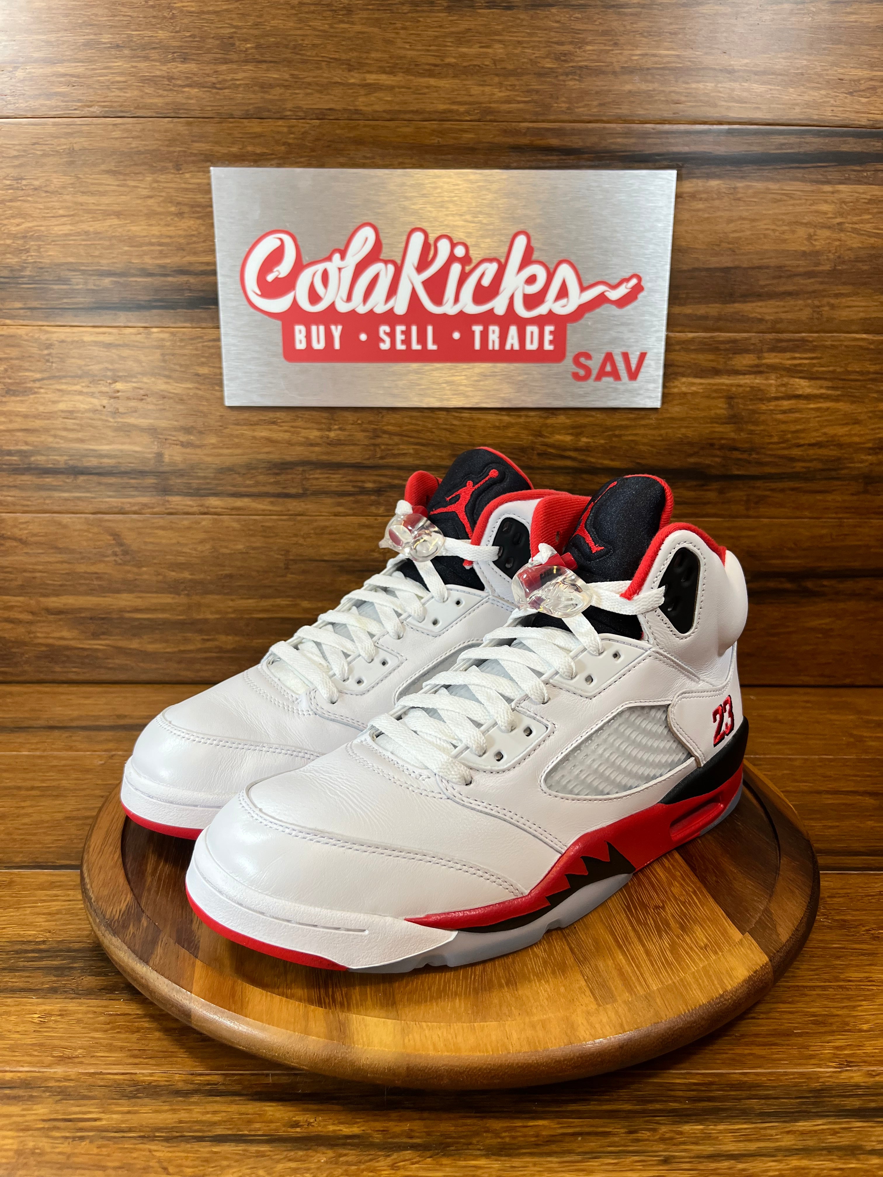 Jordan 5 Retro Fire Red Black Tongue (2025)