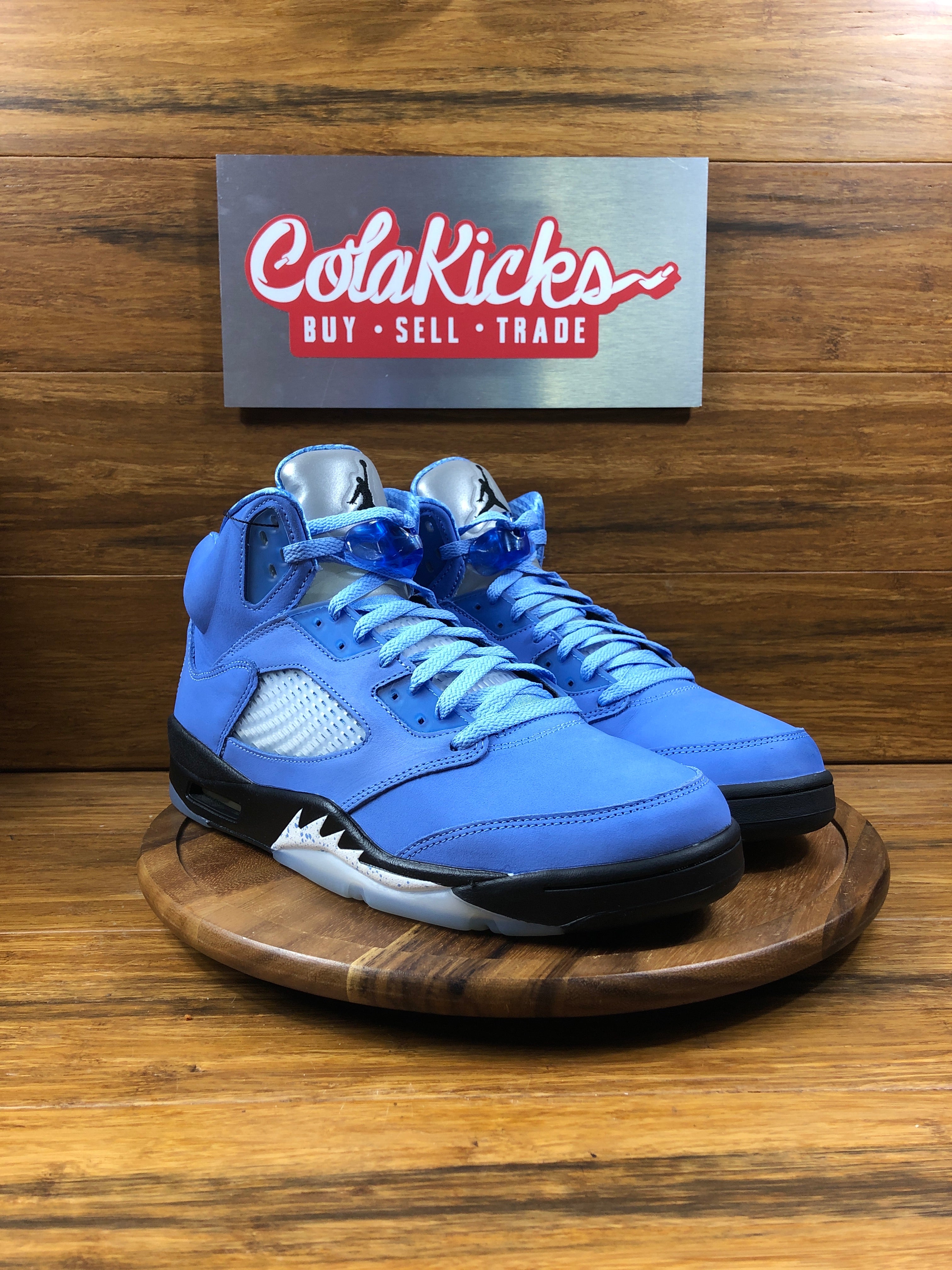 Jordan 5 Retro UNC University Blue
