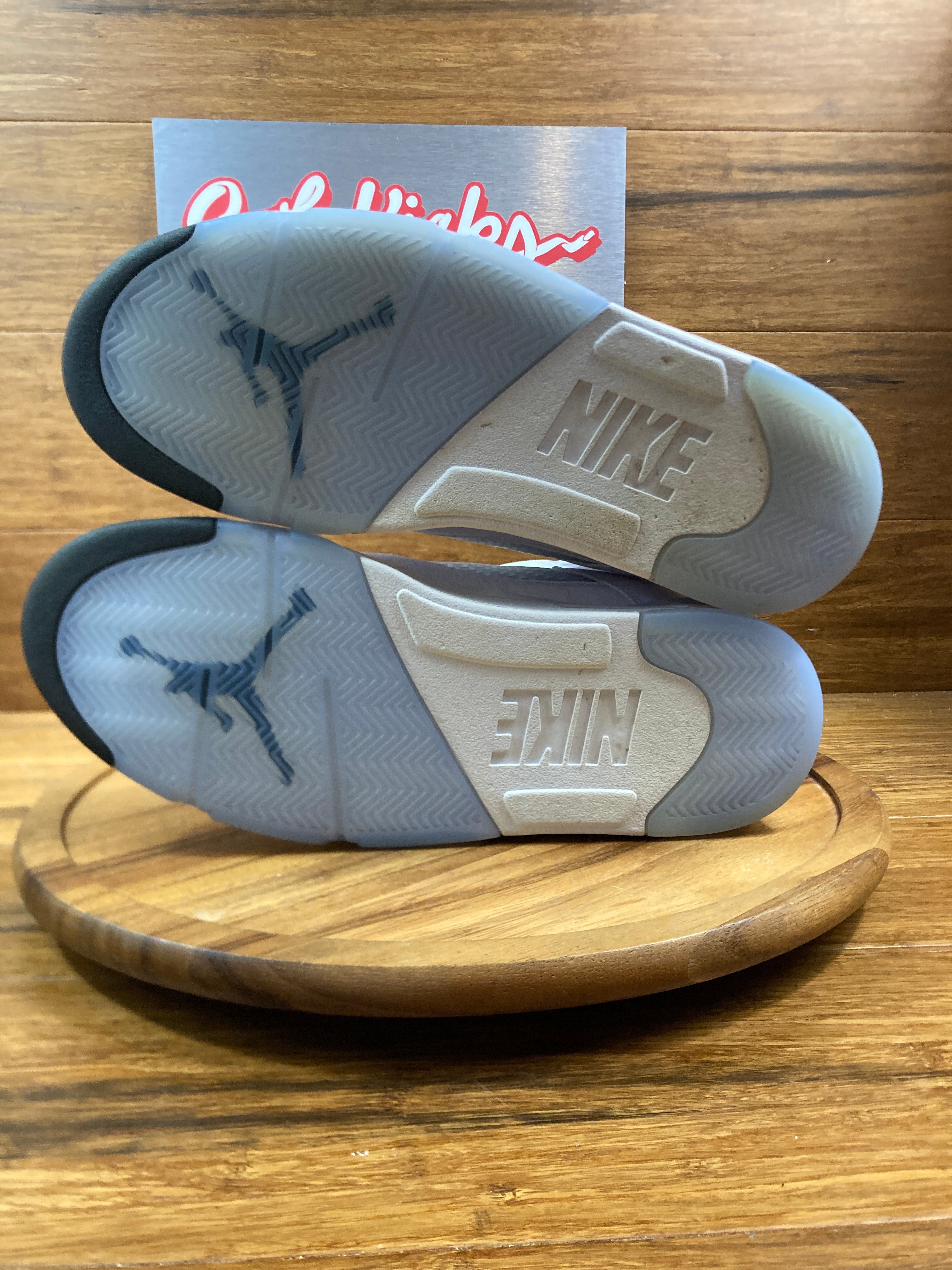 Jordan 5 Retro White Metallic (2026)
