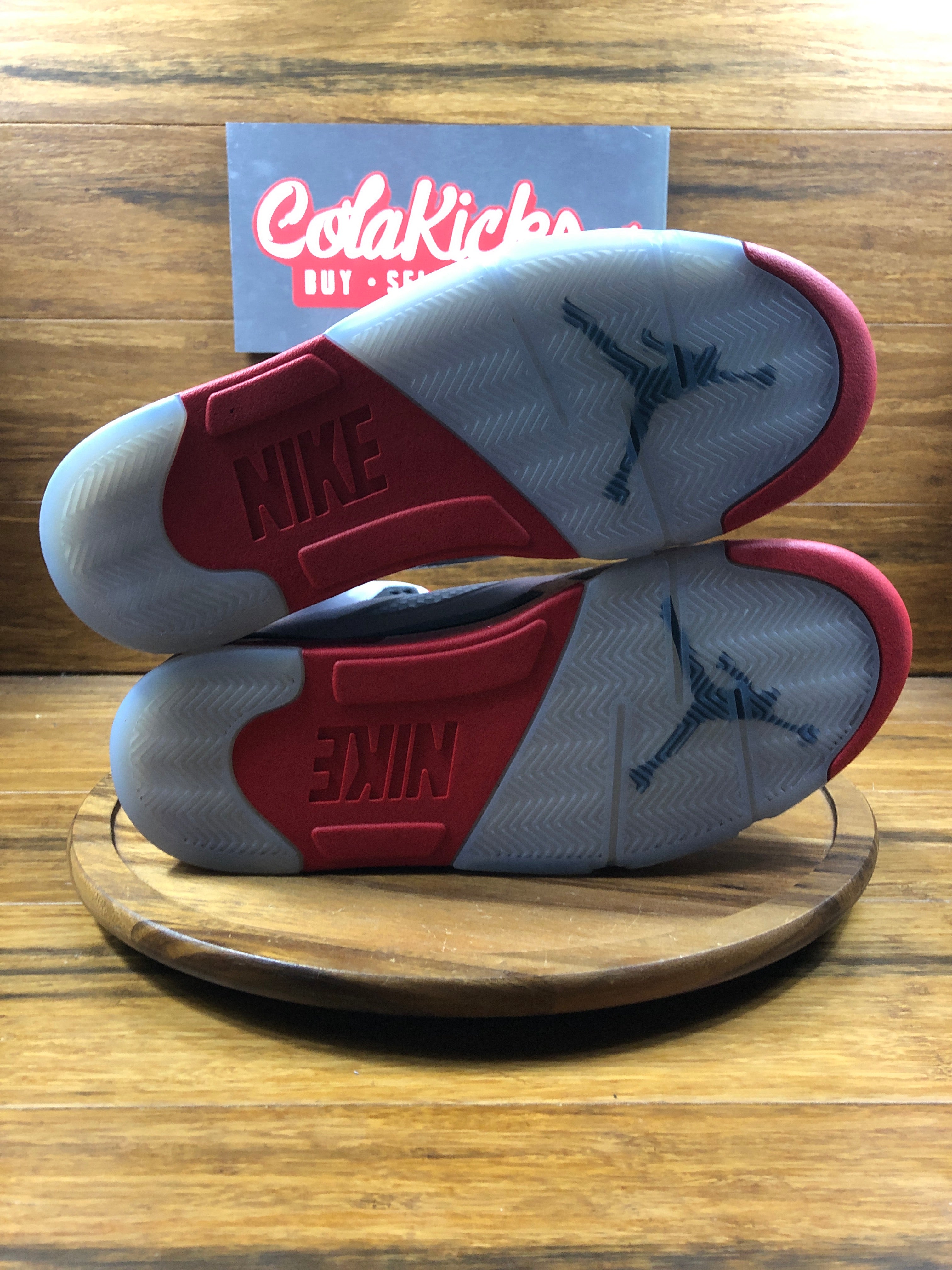 Jordan 5 Retro Fire Red Black Tongue (2025)