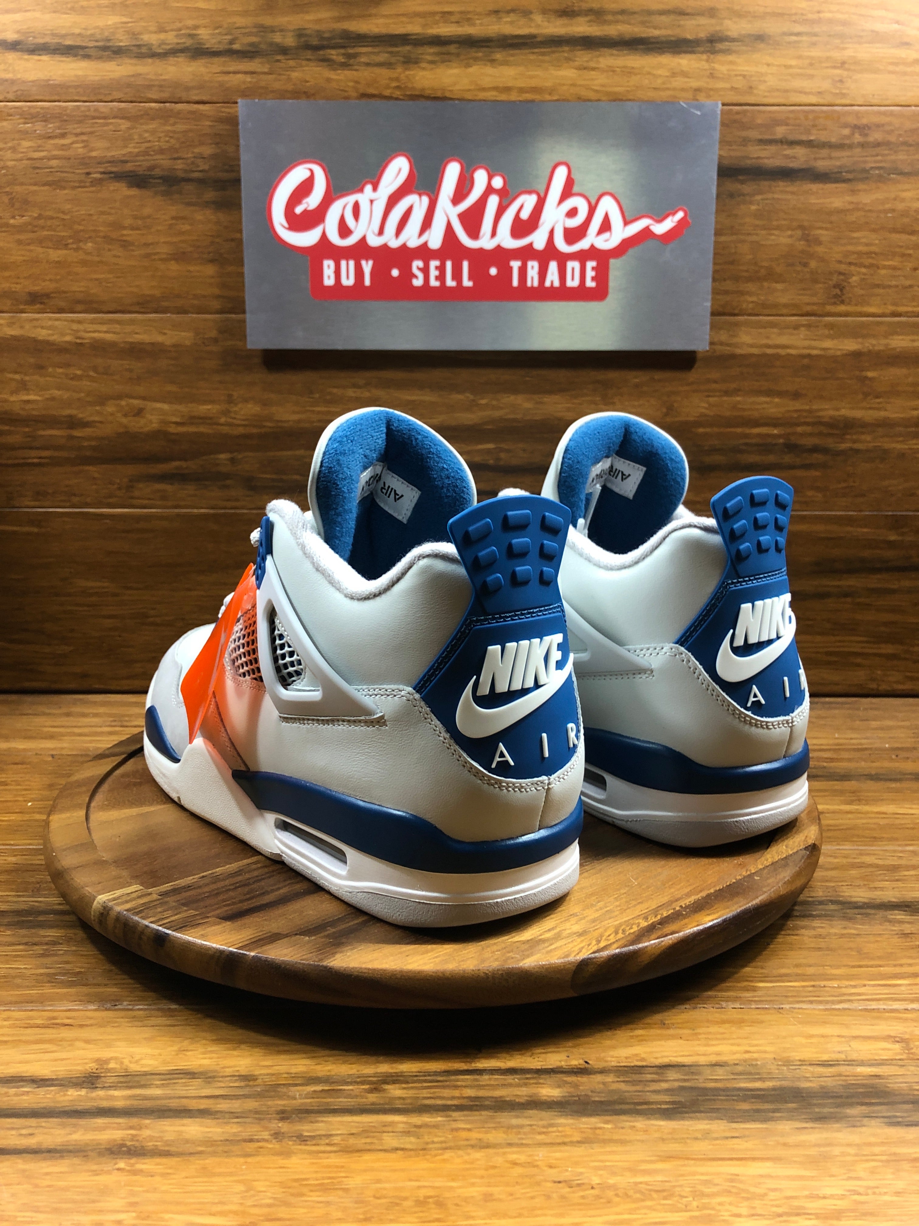 Jordan 4 Retro Military Blue (2024)