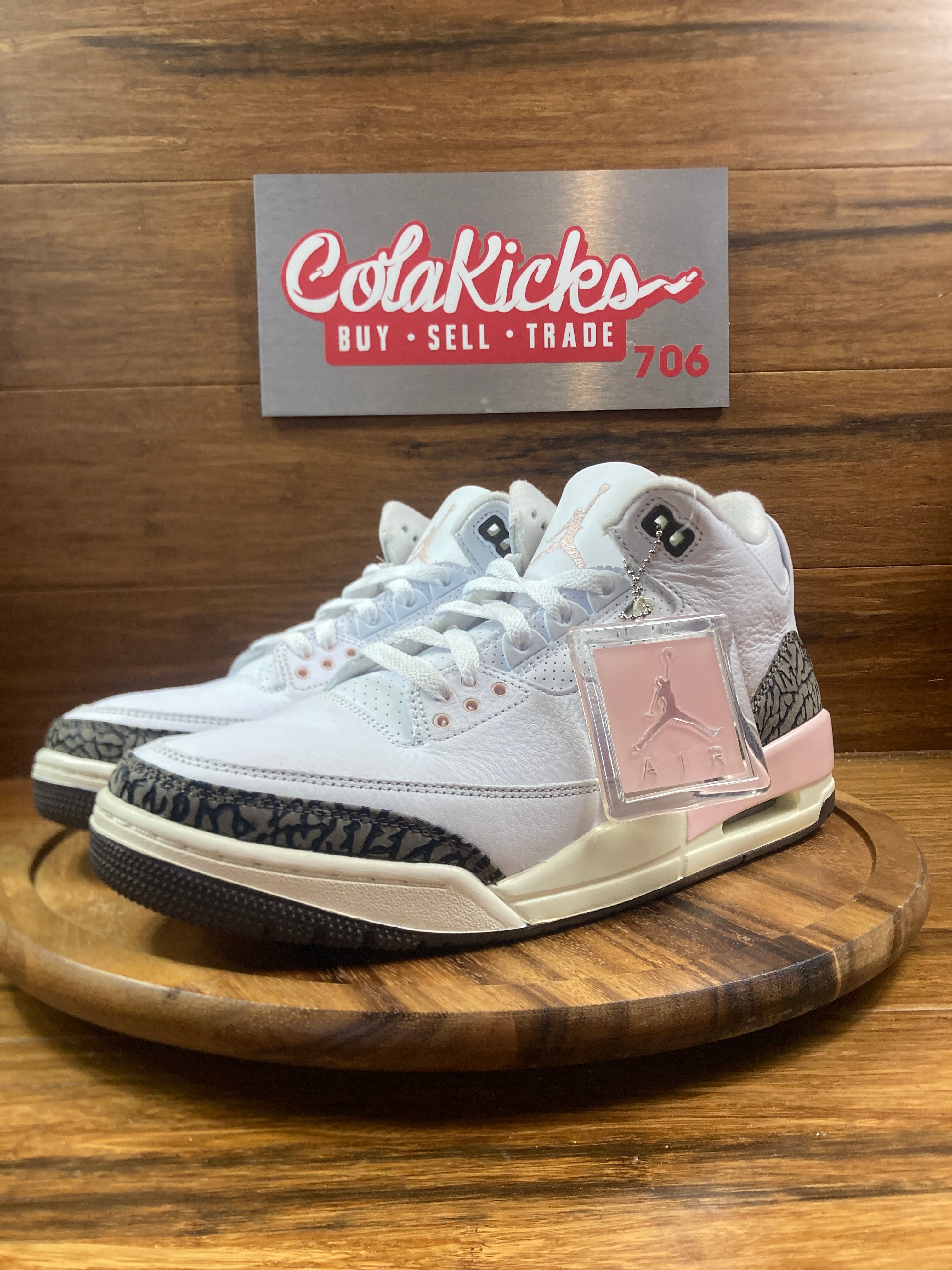 Jordan 3 Retro Neapolitan Dark Mocha (Women's)