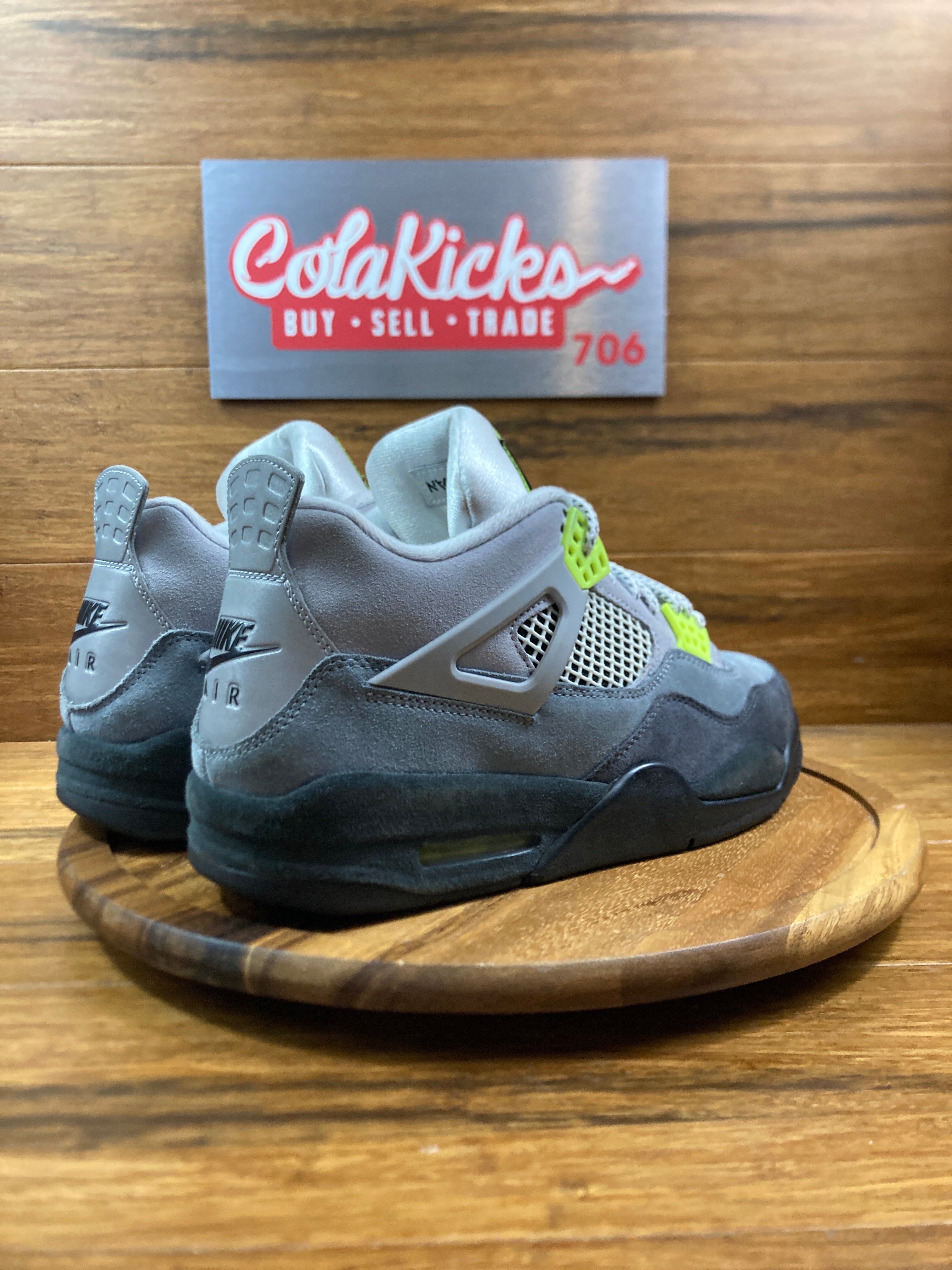 Jordan 4 Retro SE 95 Neon