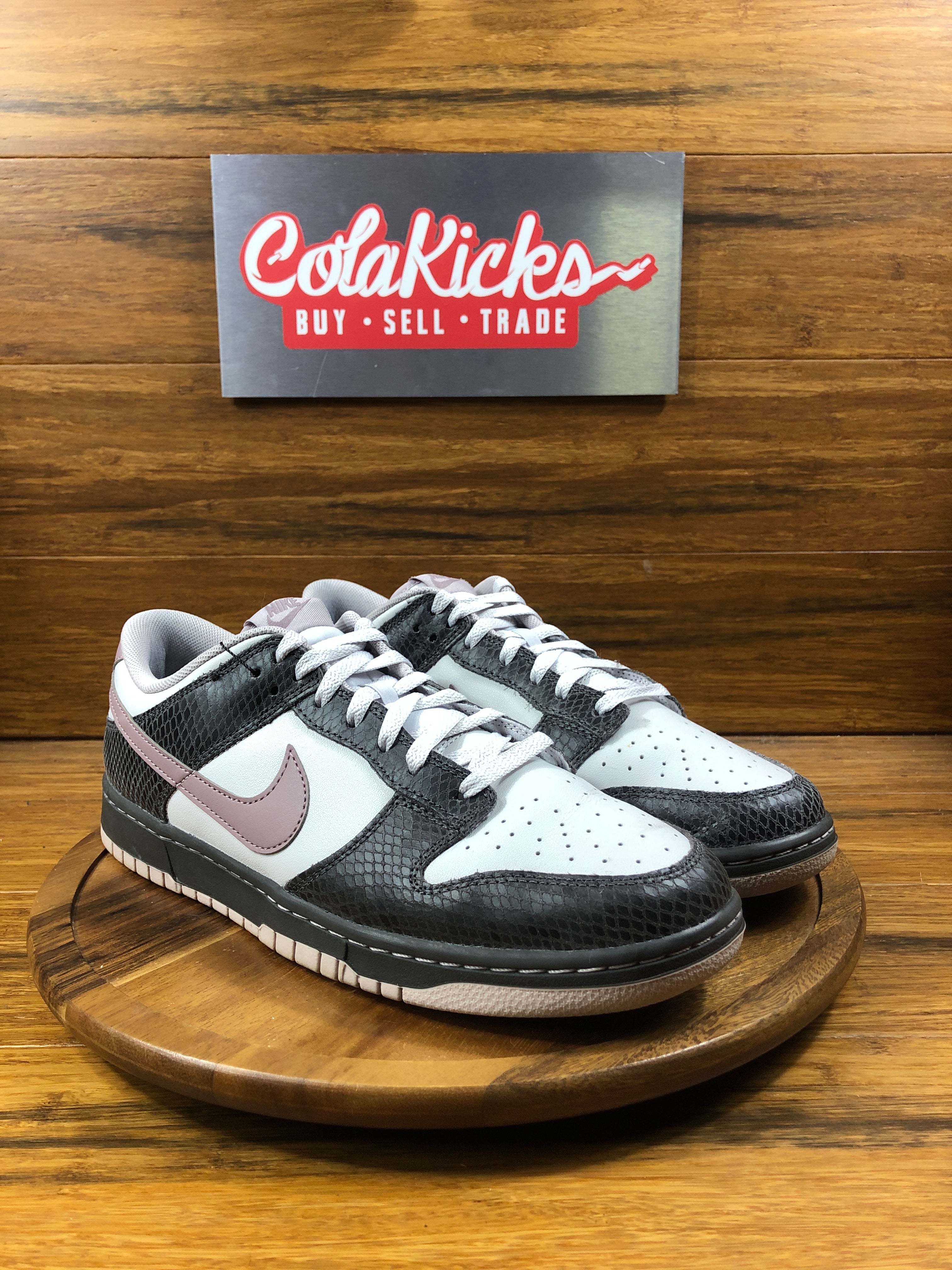 Nike Dunk Low SE Medium Ash Violet Snakeskin