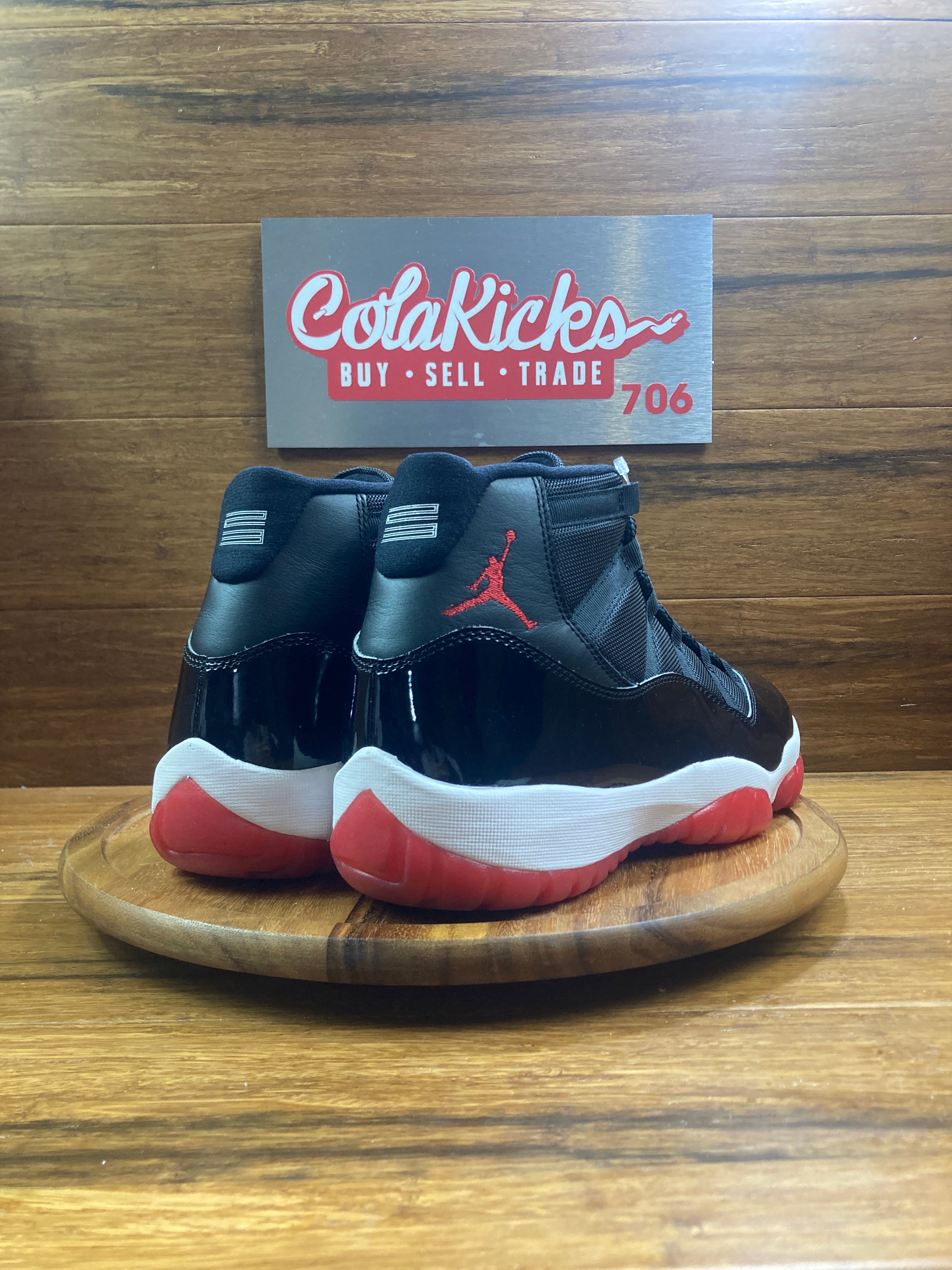Jordan 11 Retro Playoffs Bred (2019)