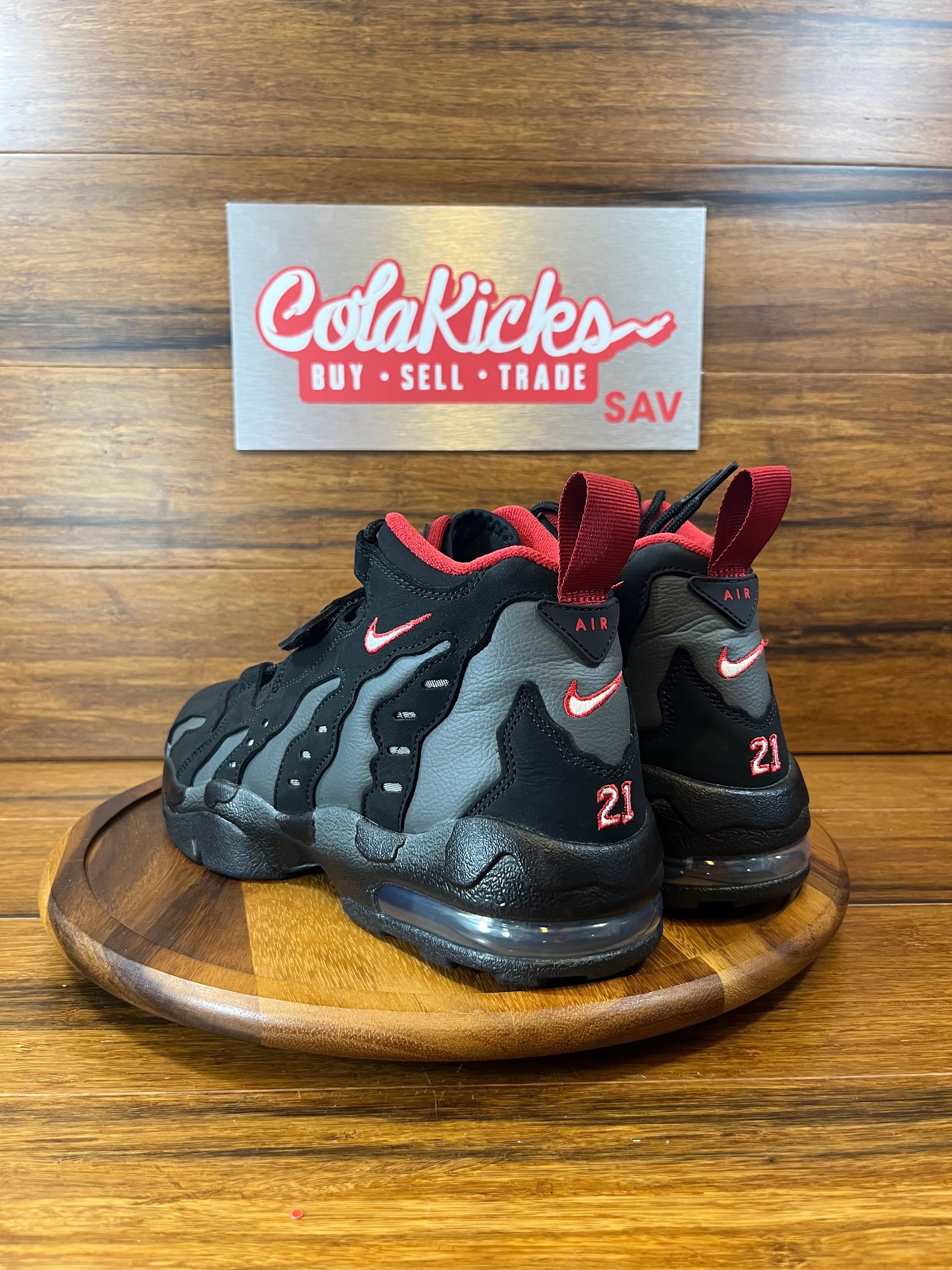 Nike Air DT Max '96 Falcons