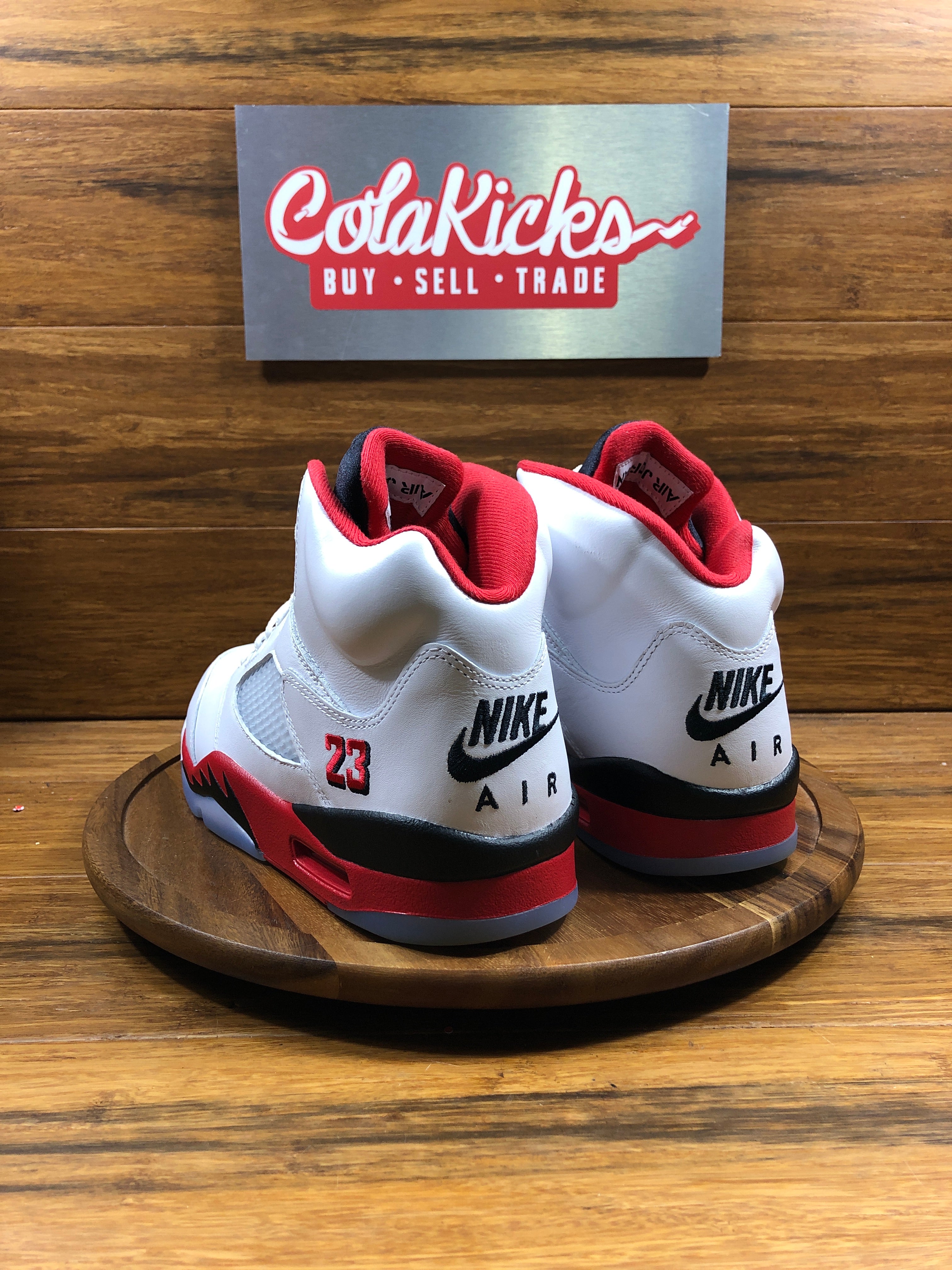 Jordan 5 Retro Fire Red Black Tongue (2025)