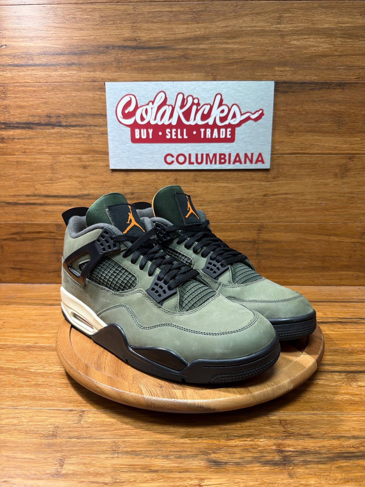 Jordan 4 Retro OG SP Undefeated (2025)