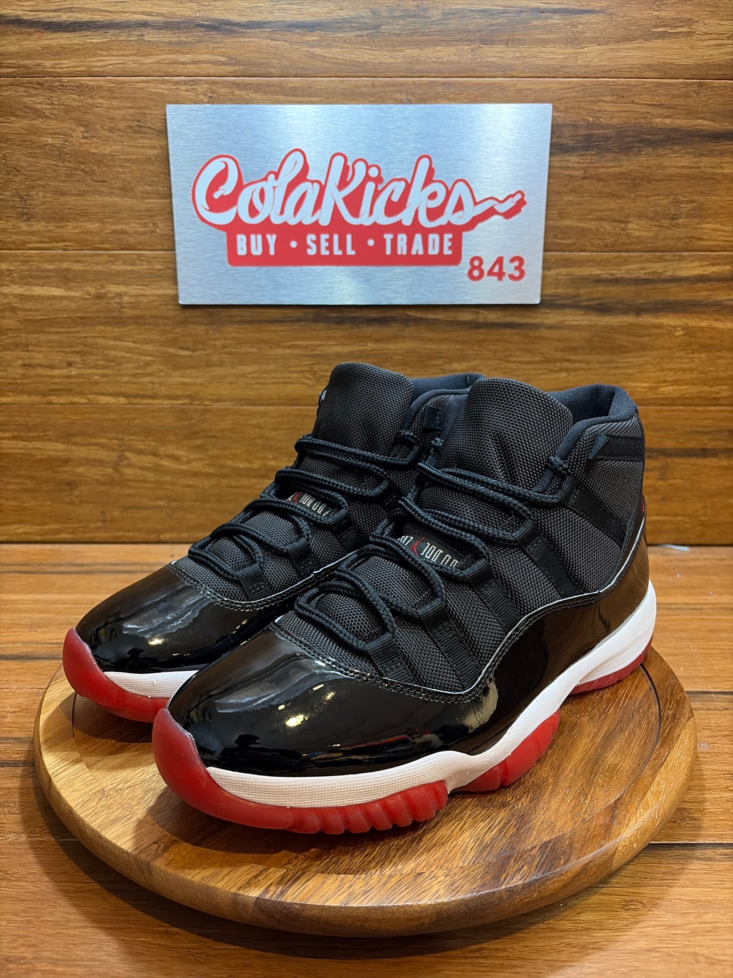 Jordan 11 Retro Playoffs Bred (2019)
