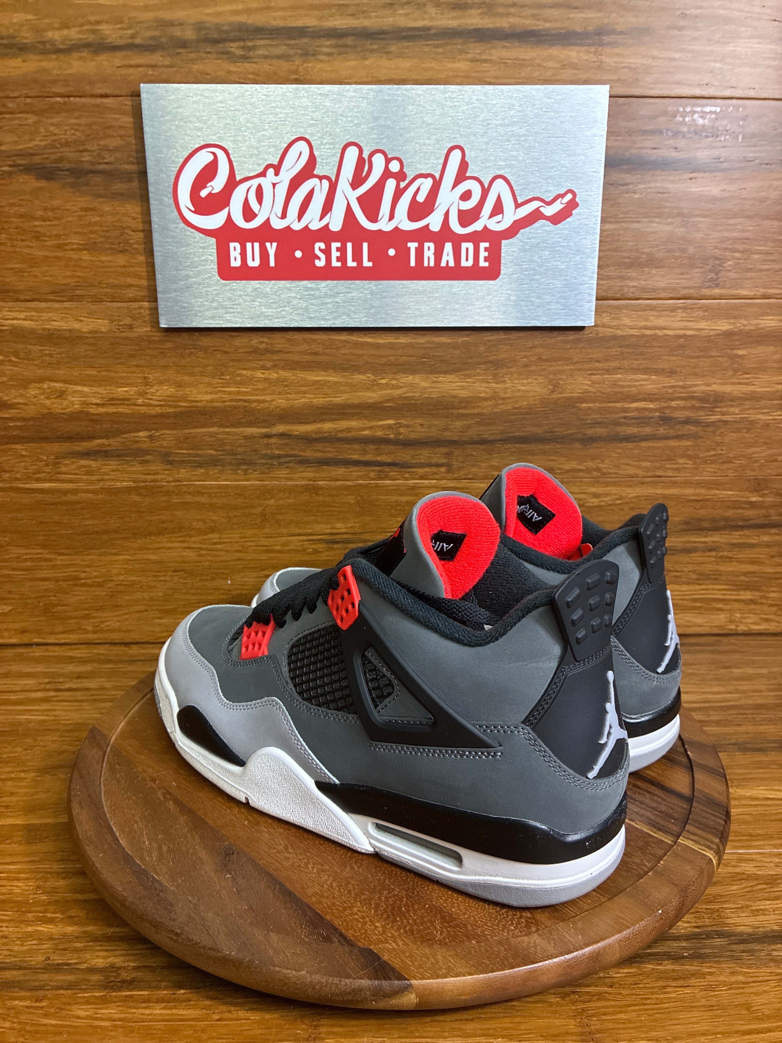 Jordan 4 Retro Infrared