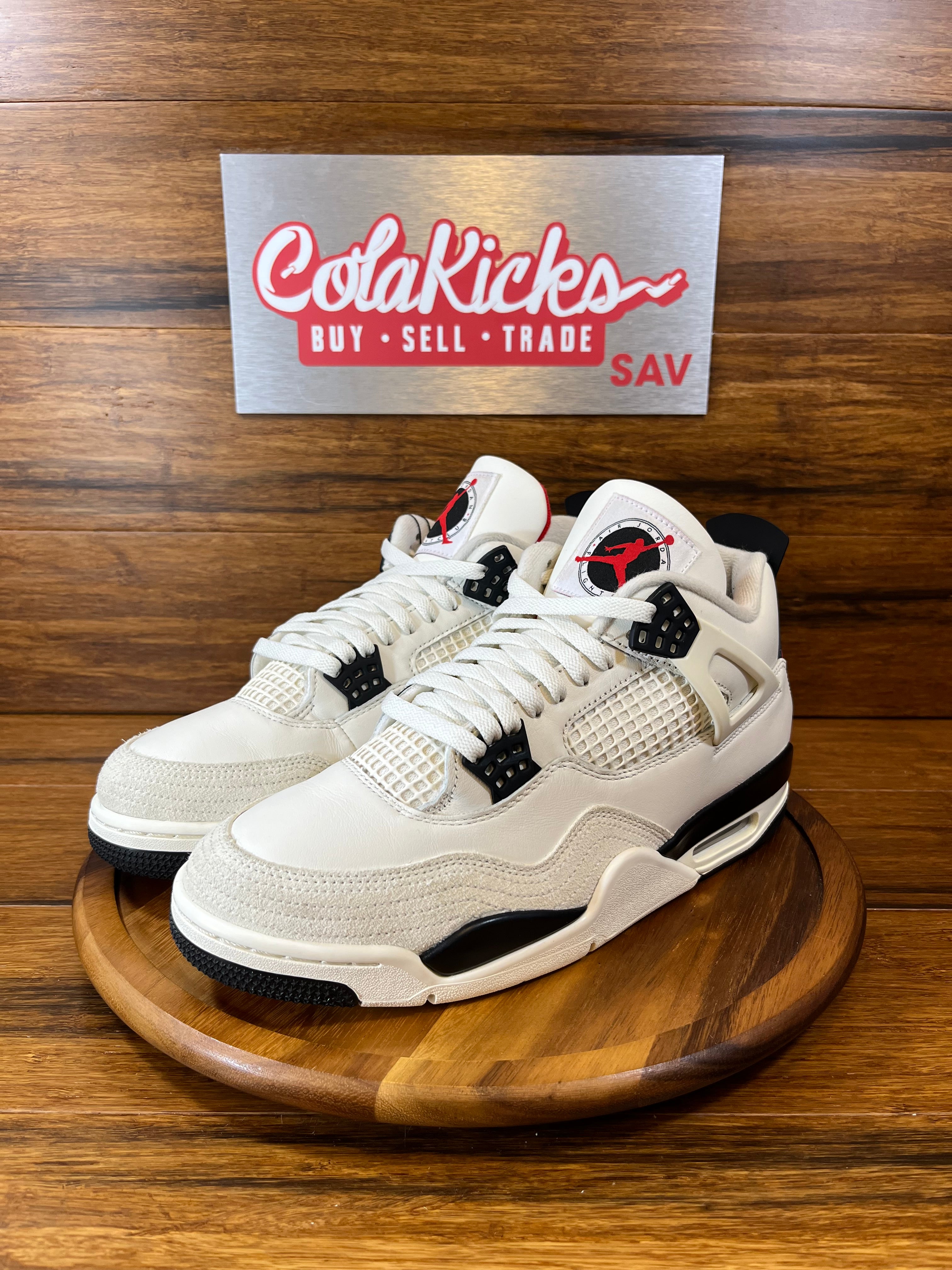 Jordan 4 Retro Flight Club
