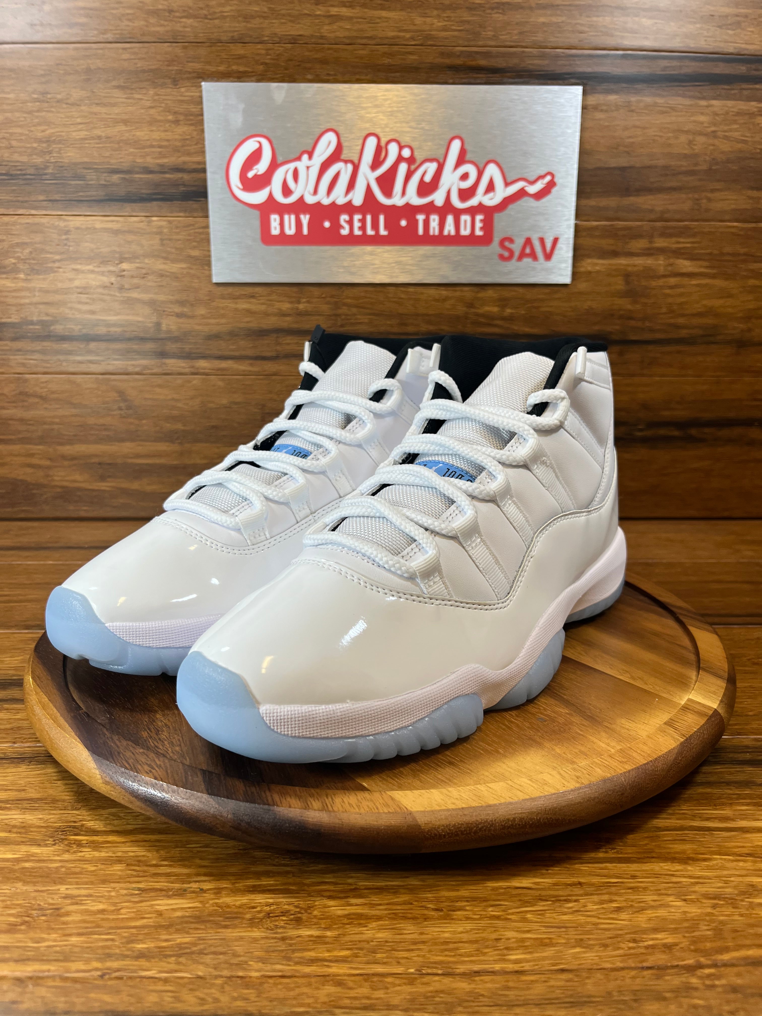 Jordan 11 Retro Legend Blue (2024)