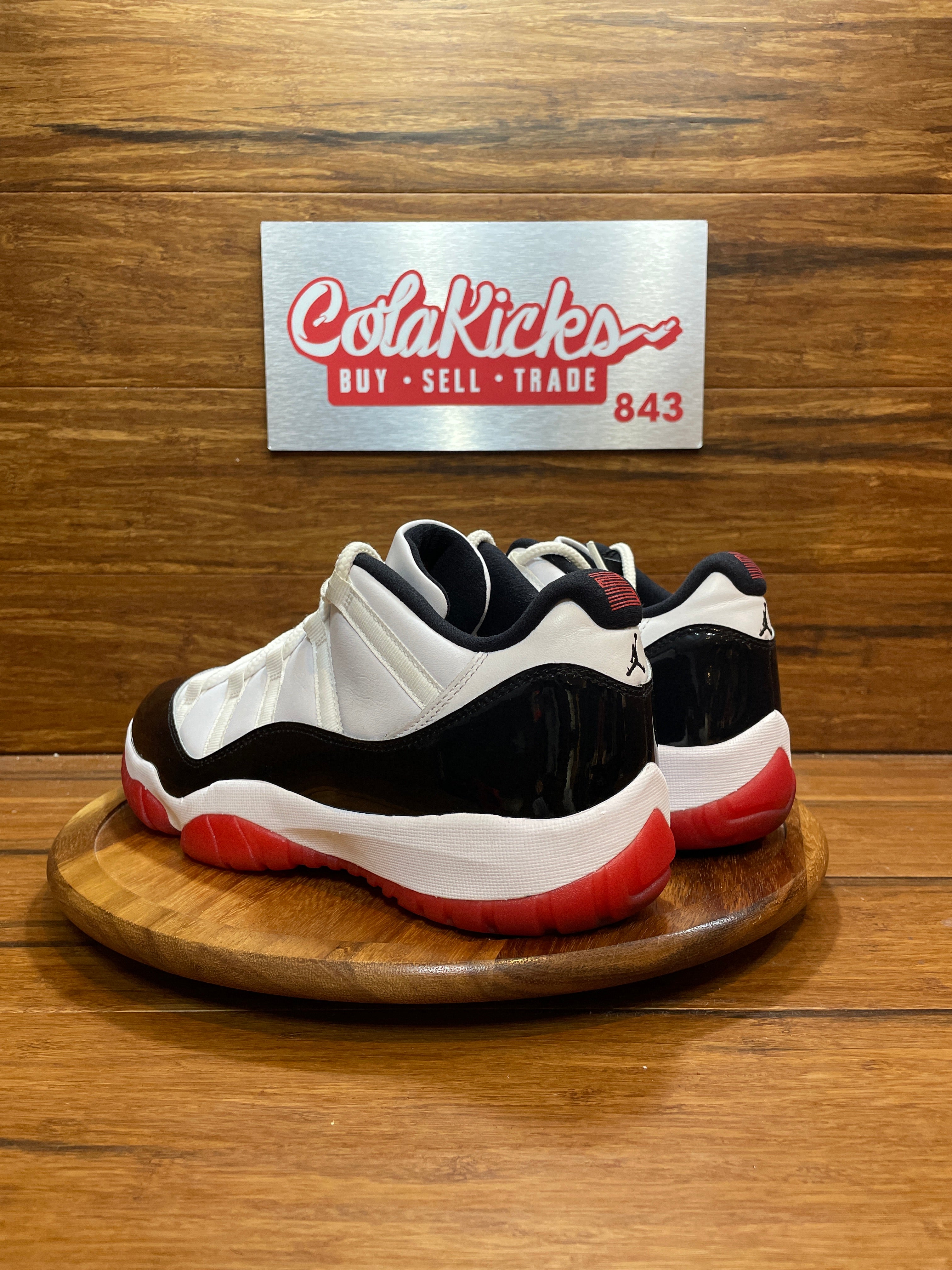 Jordan 11 Retro Low Concord Bred