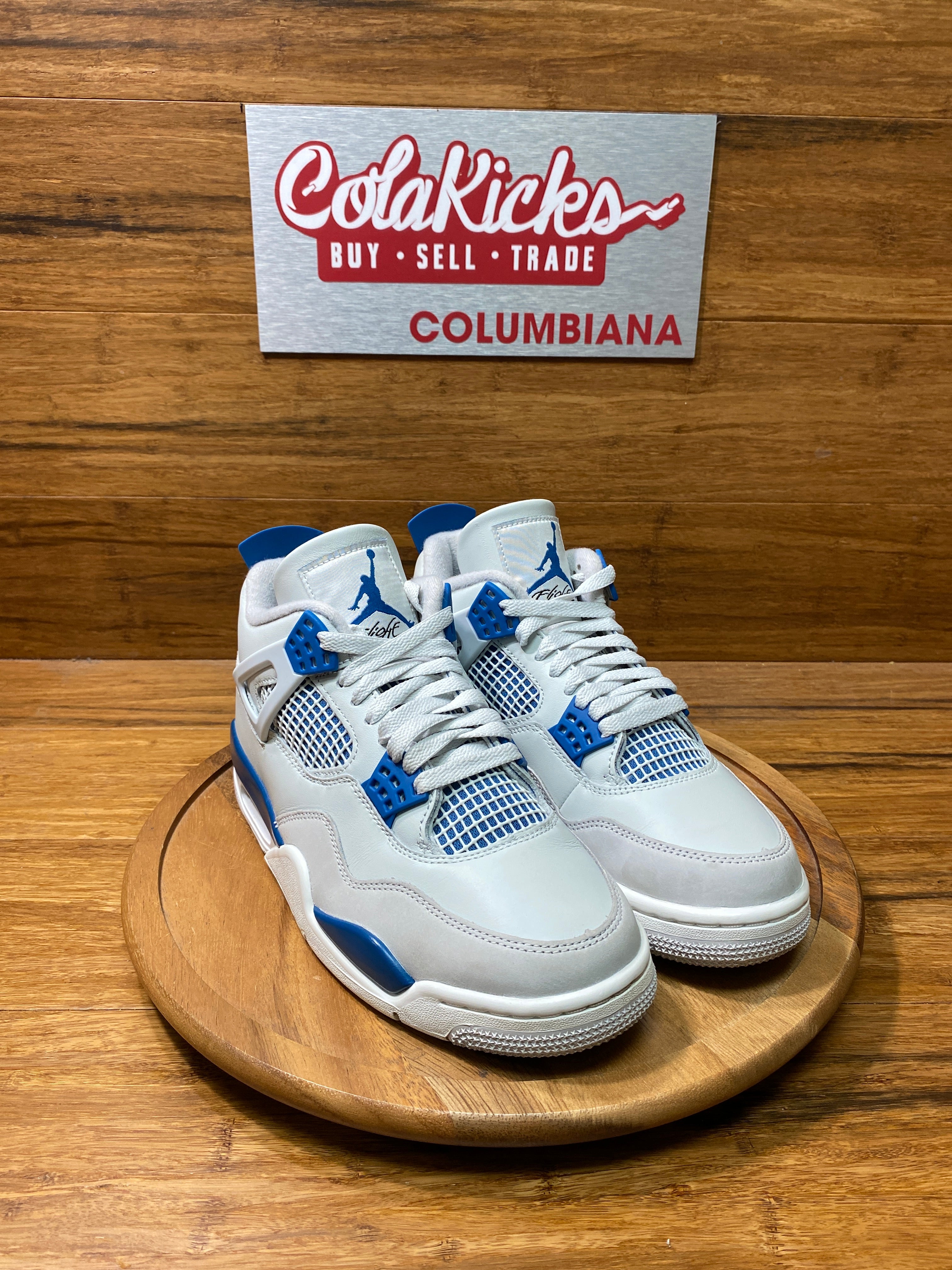 Jordan 4 Retro Military Blue (2024)