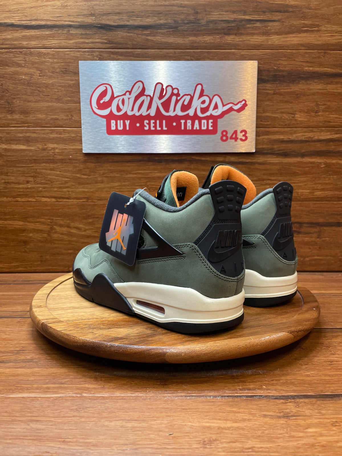 Jordan 4 Retro OG SP Undefeated (2025)
