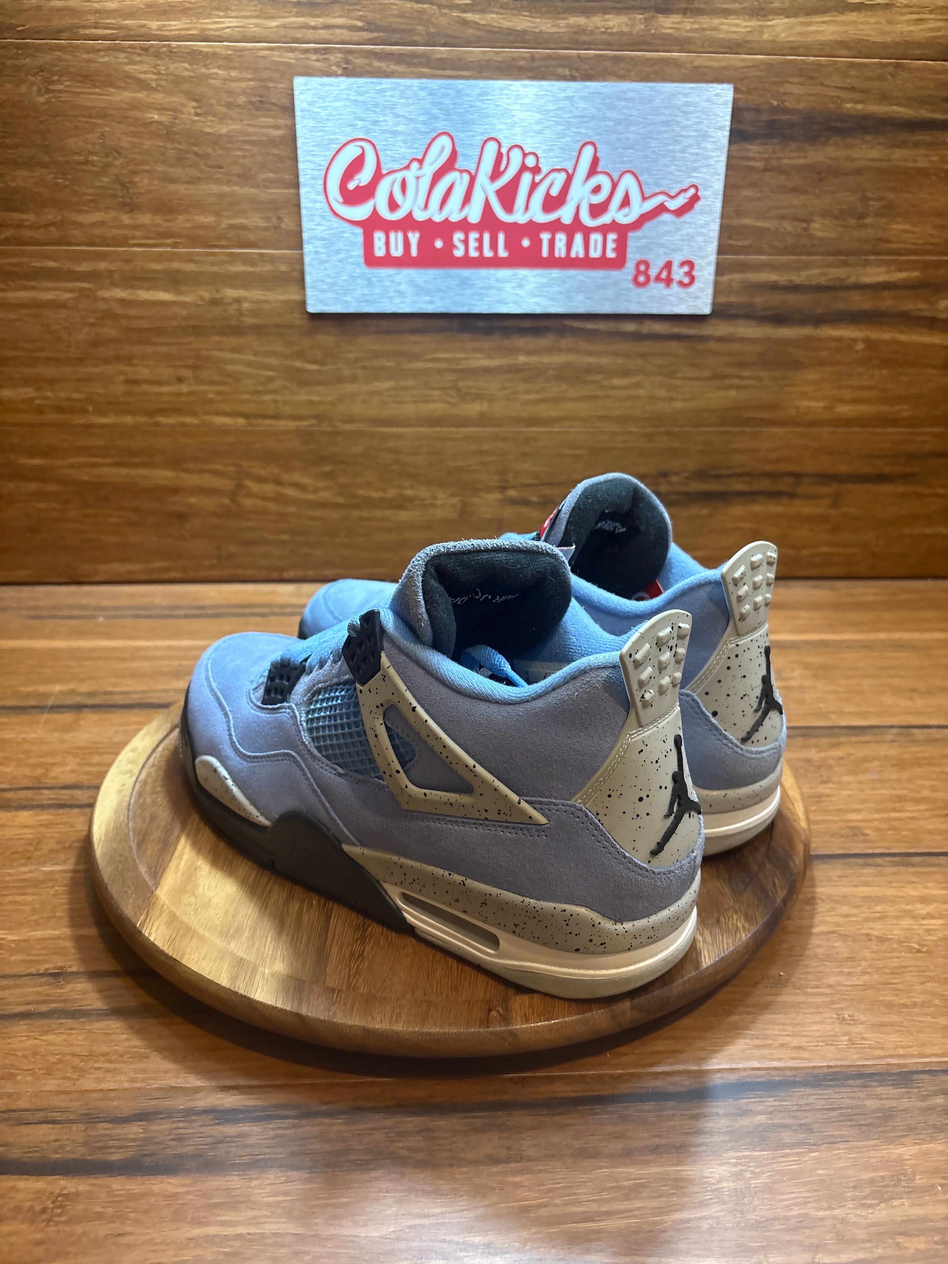 Jordan 4 Retro University Blue