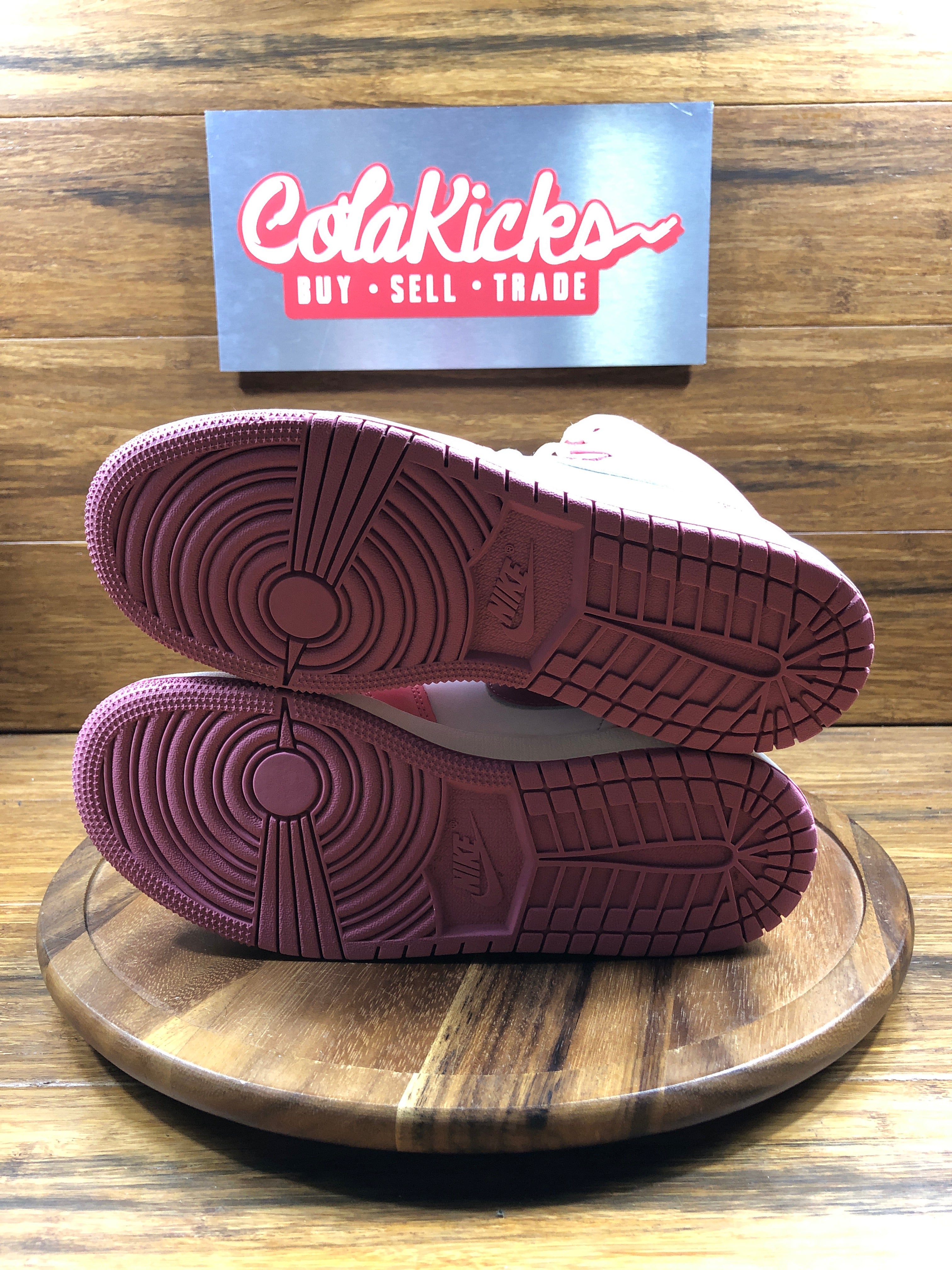 Jordan 1 Mid Valentine's Day (2023) (GS)