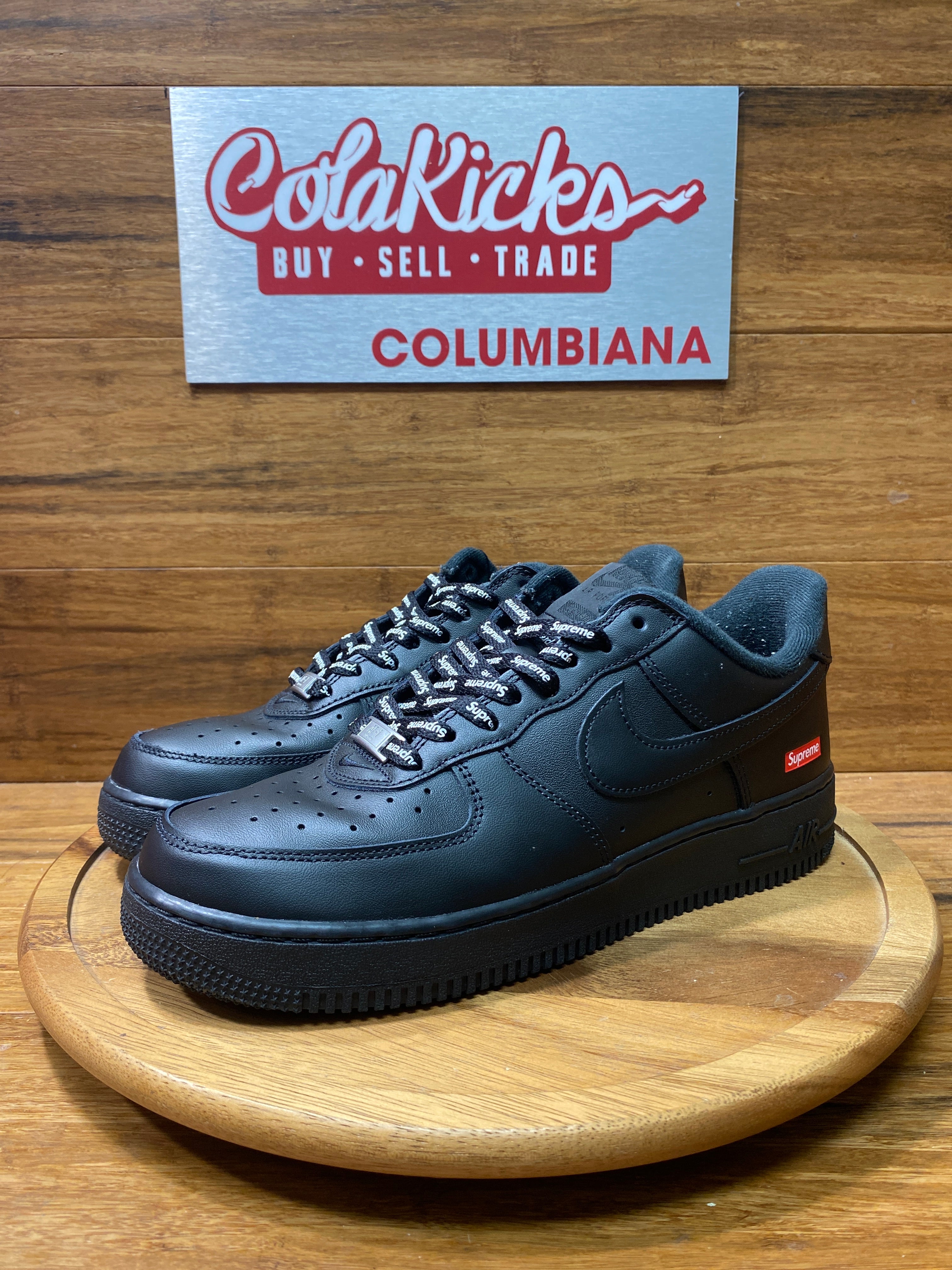 Nike Air Force 1 Low Supreme Black