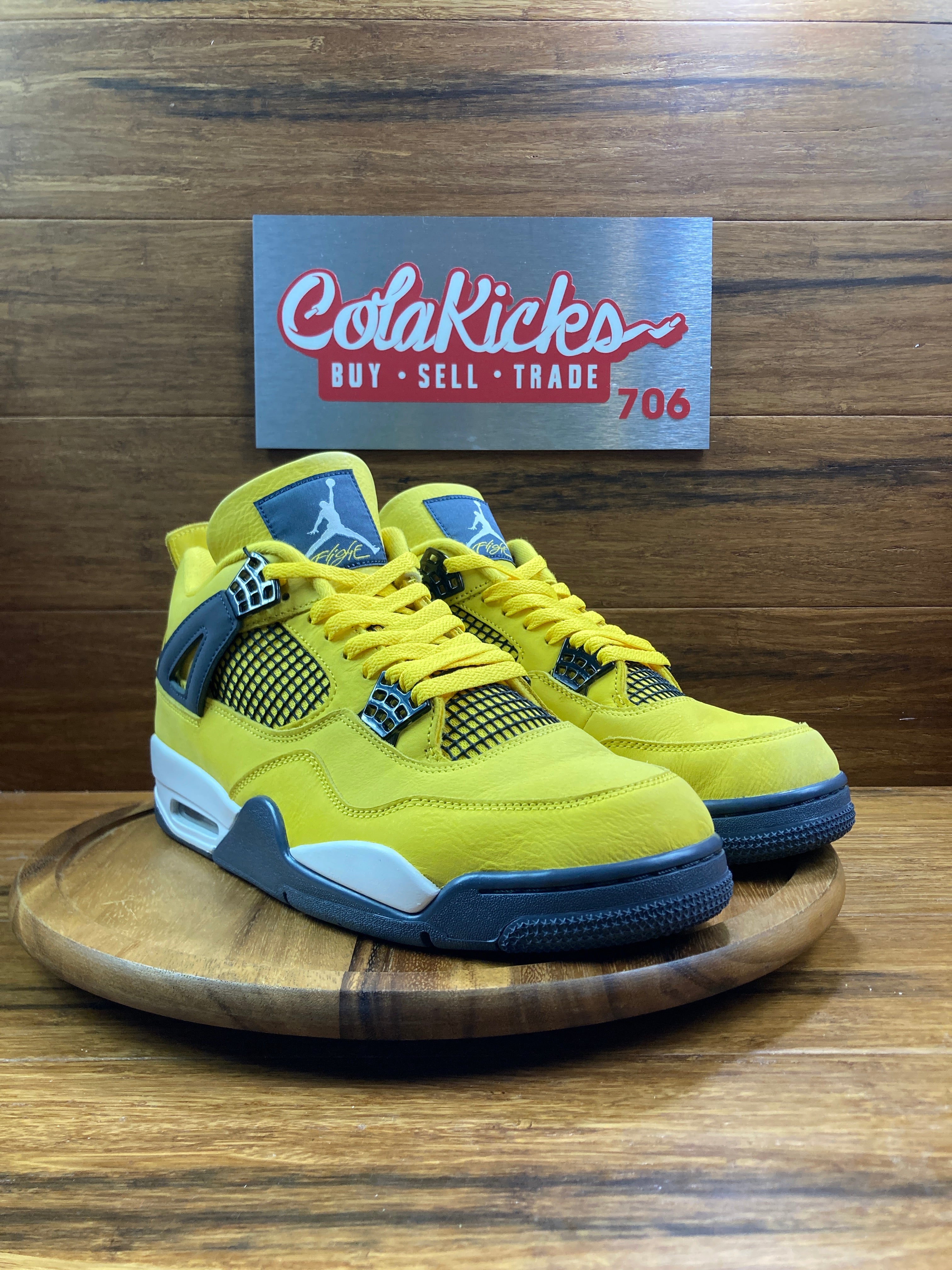 Jordan 4 Retro Lightning (2021)