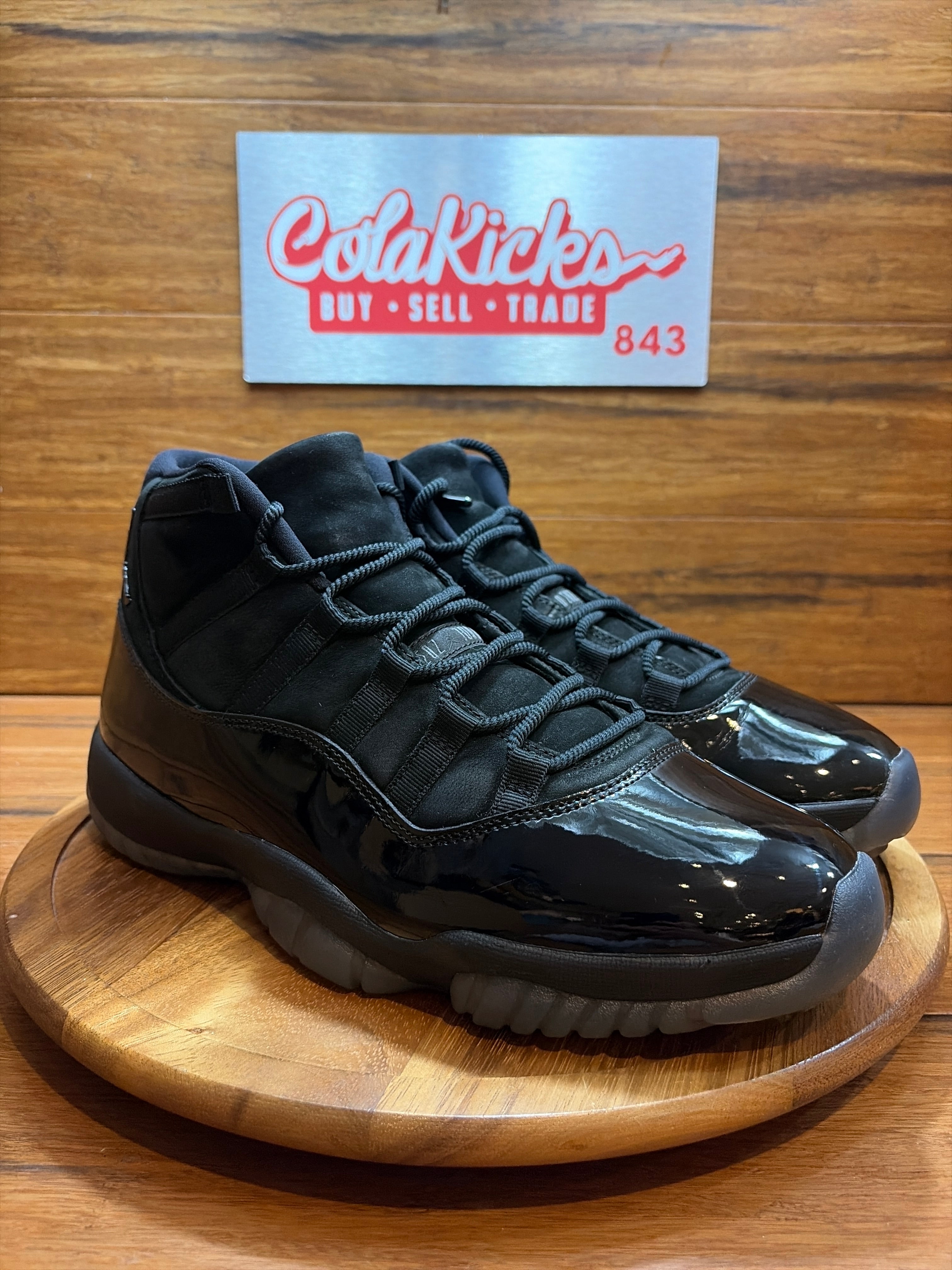 Jordan 11 Retro Cap and Gown