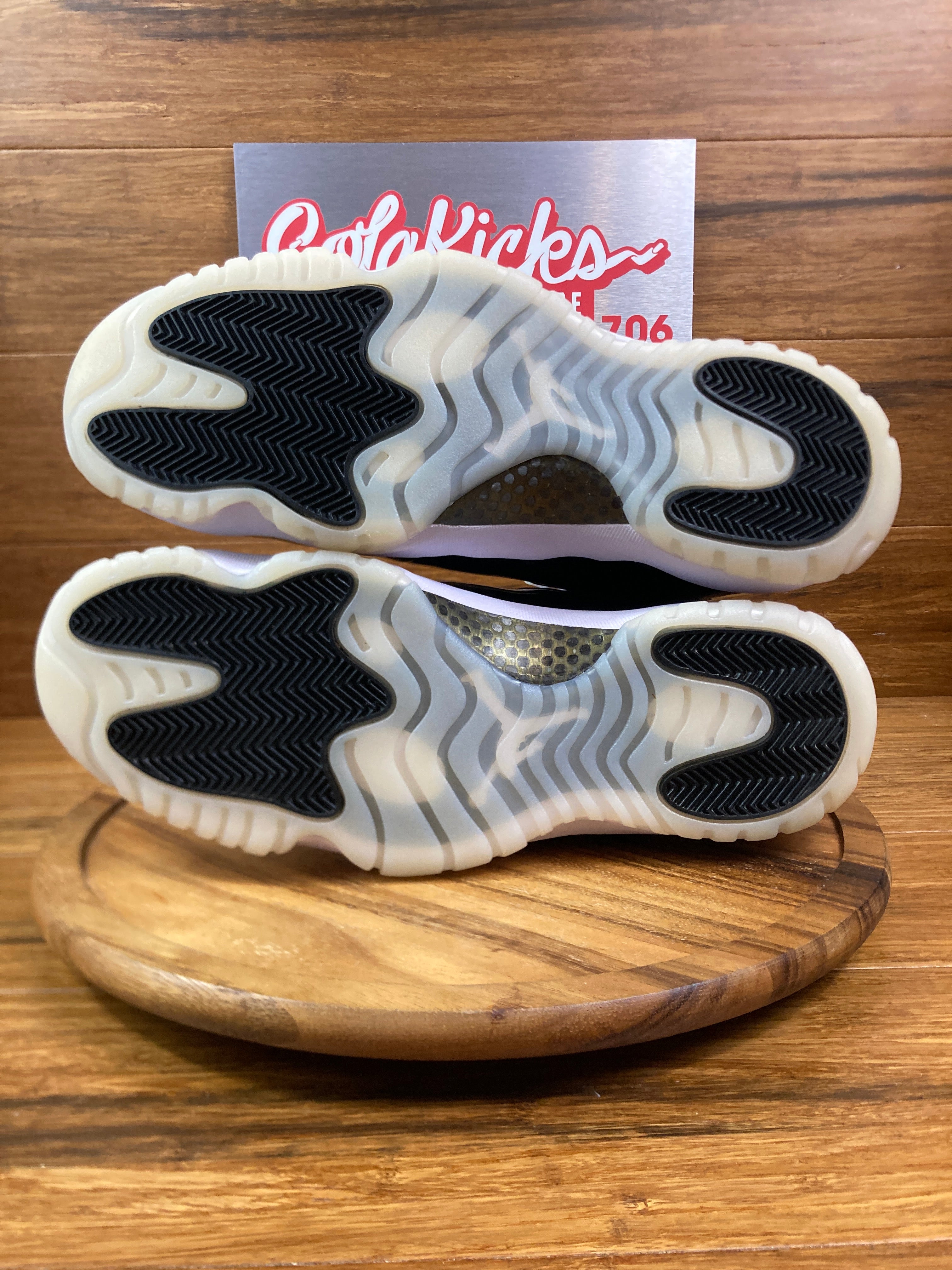 Jordan 11 Retro DMP Gratitude (2023)