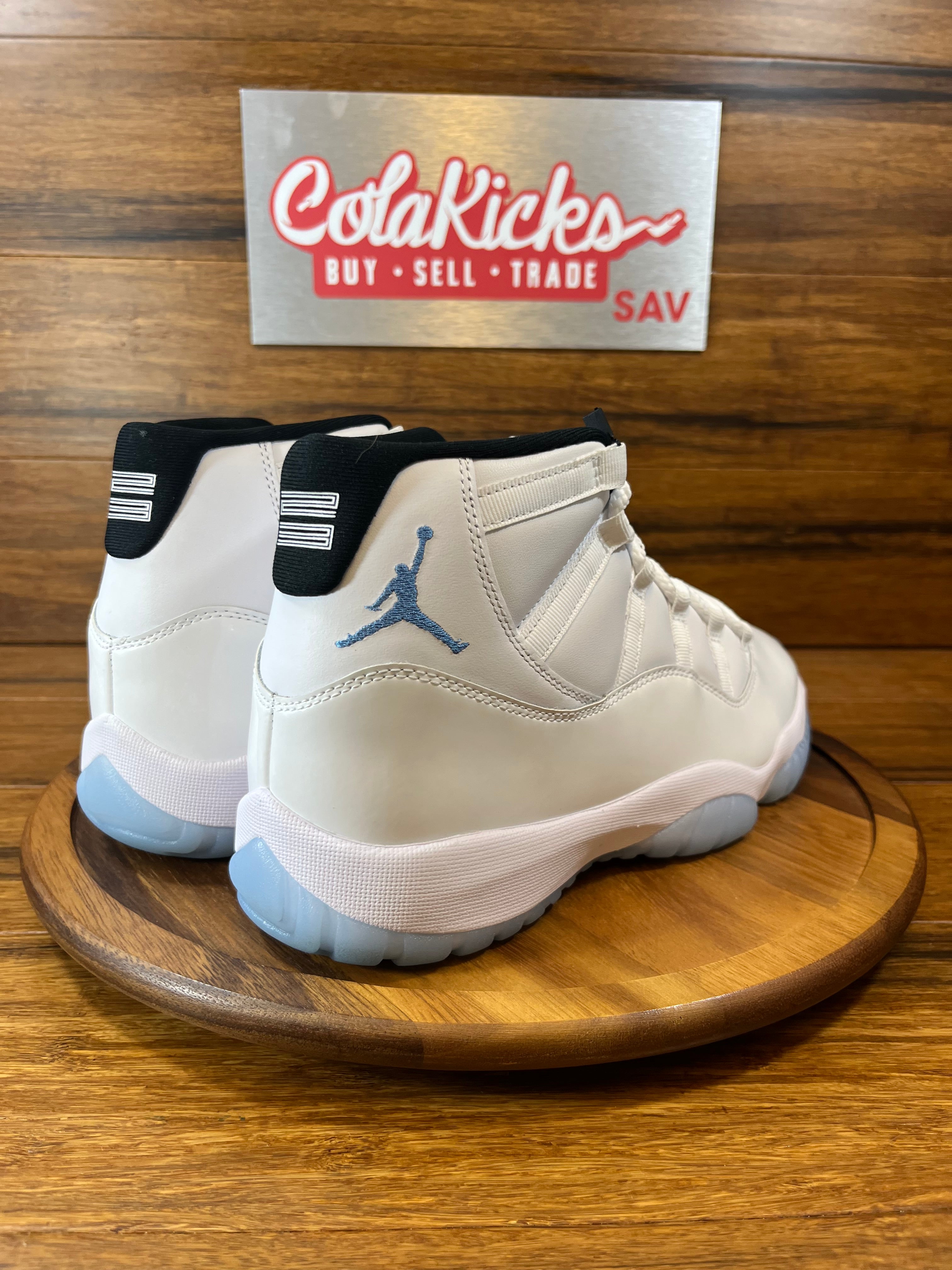 Jordan 11 Retro Legend Blue (2024)