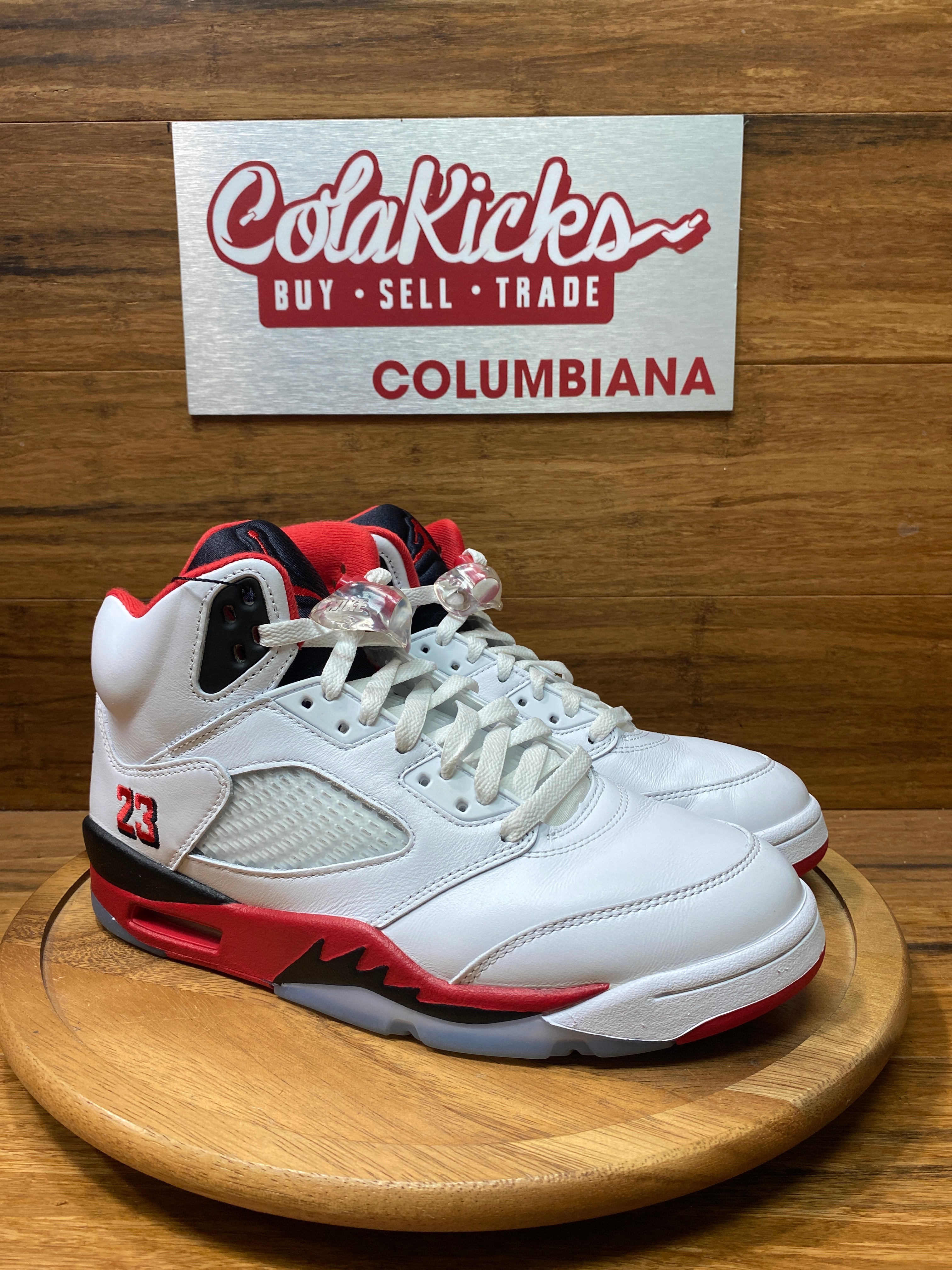 Jordan 5 Retro Fire Red Black Tongue (2025)