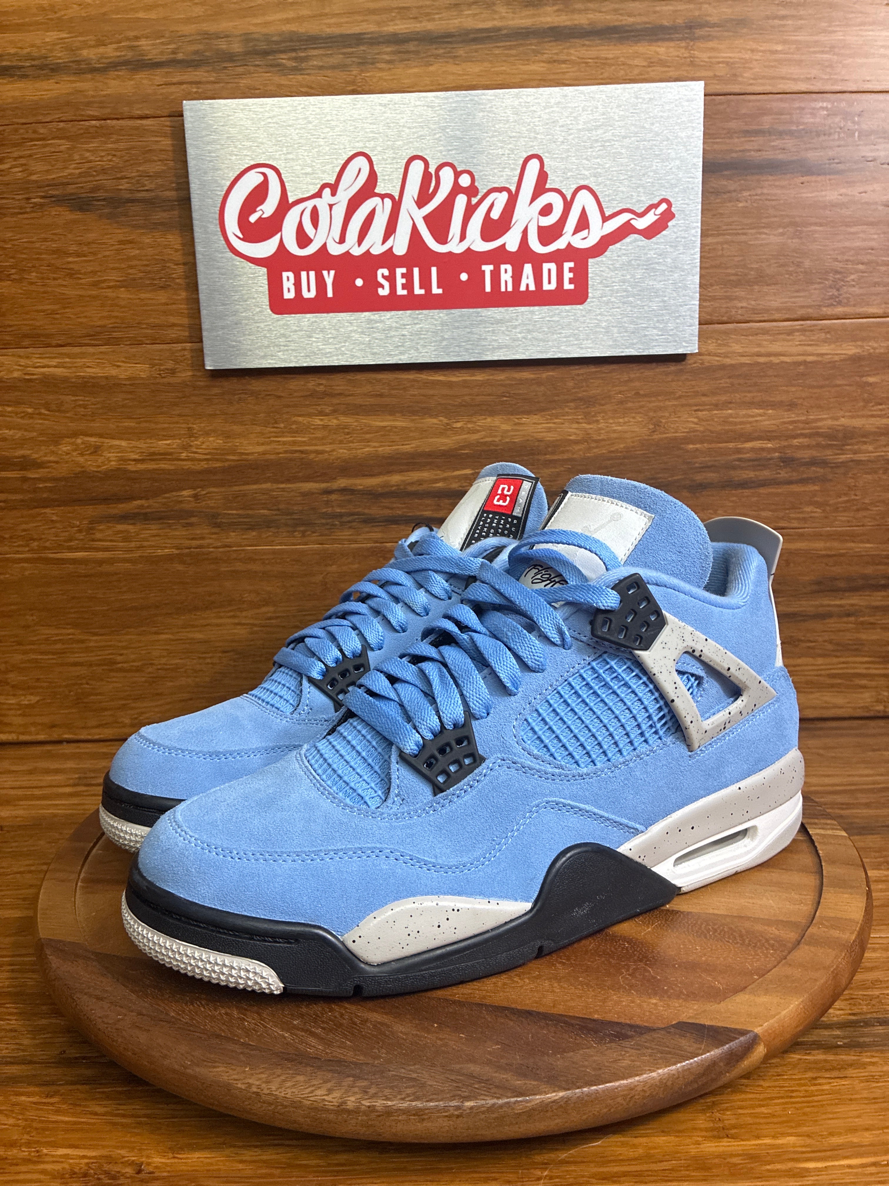 Jordan 4 Retro University Blue