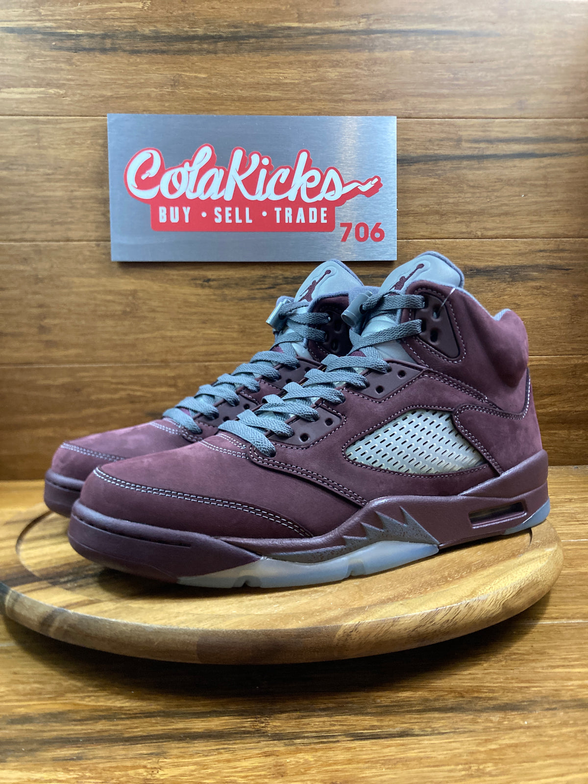 Jordan 5 Retro Burgundy (2023)