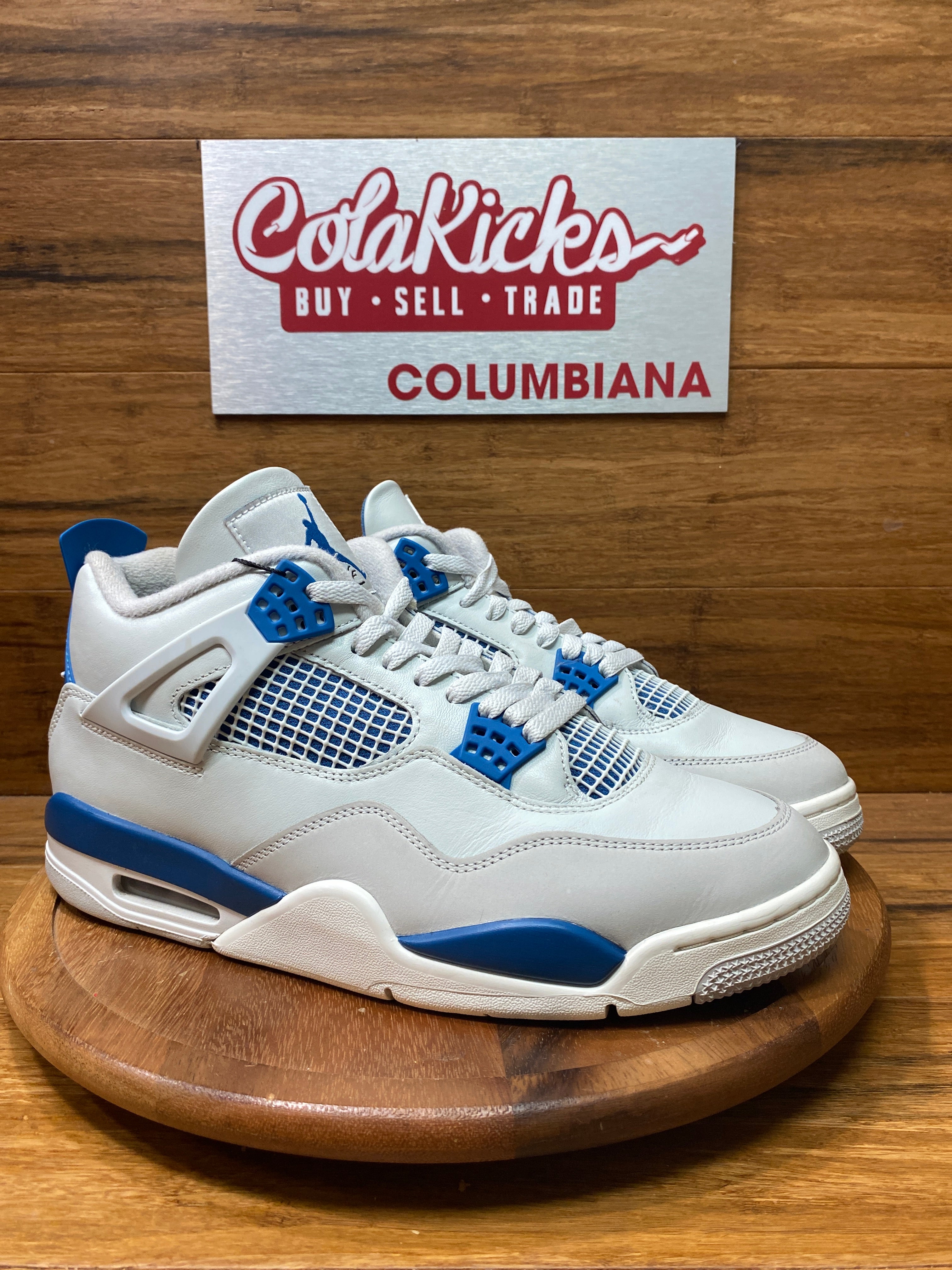 Jordan 4 Retro Military Blue (2024)