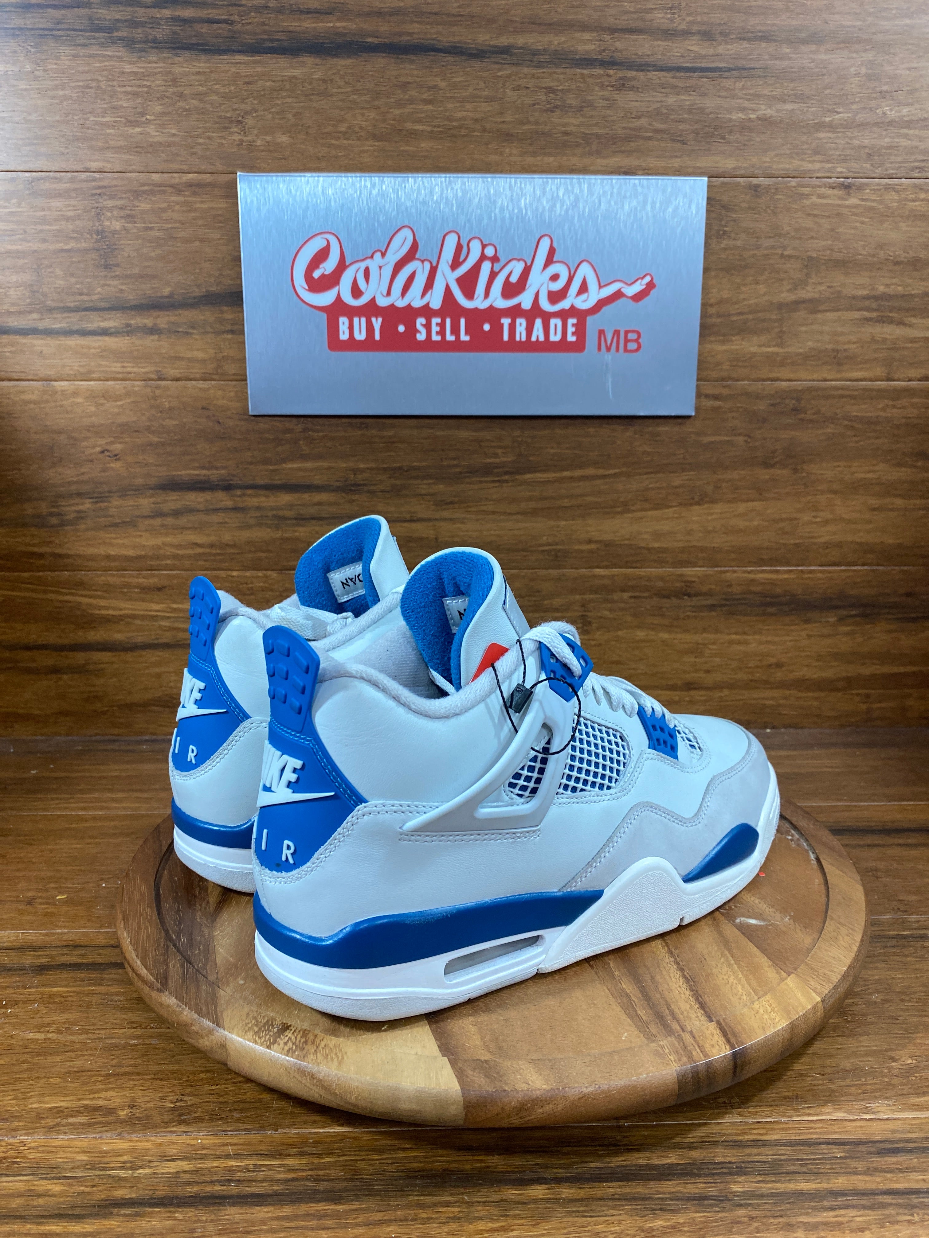 Jordan 4 Retro Military Blue (2024)