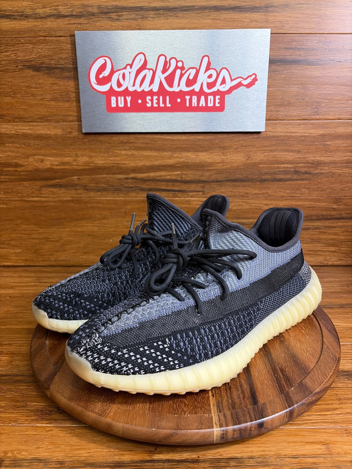 adidas Yeezy Boost 350 V2 Carbon