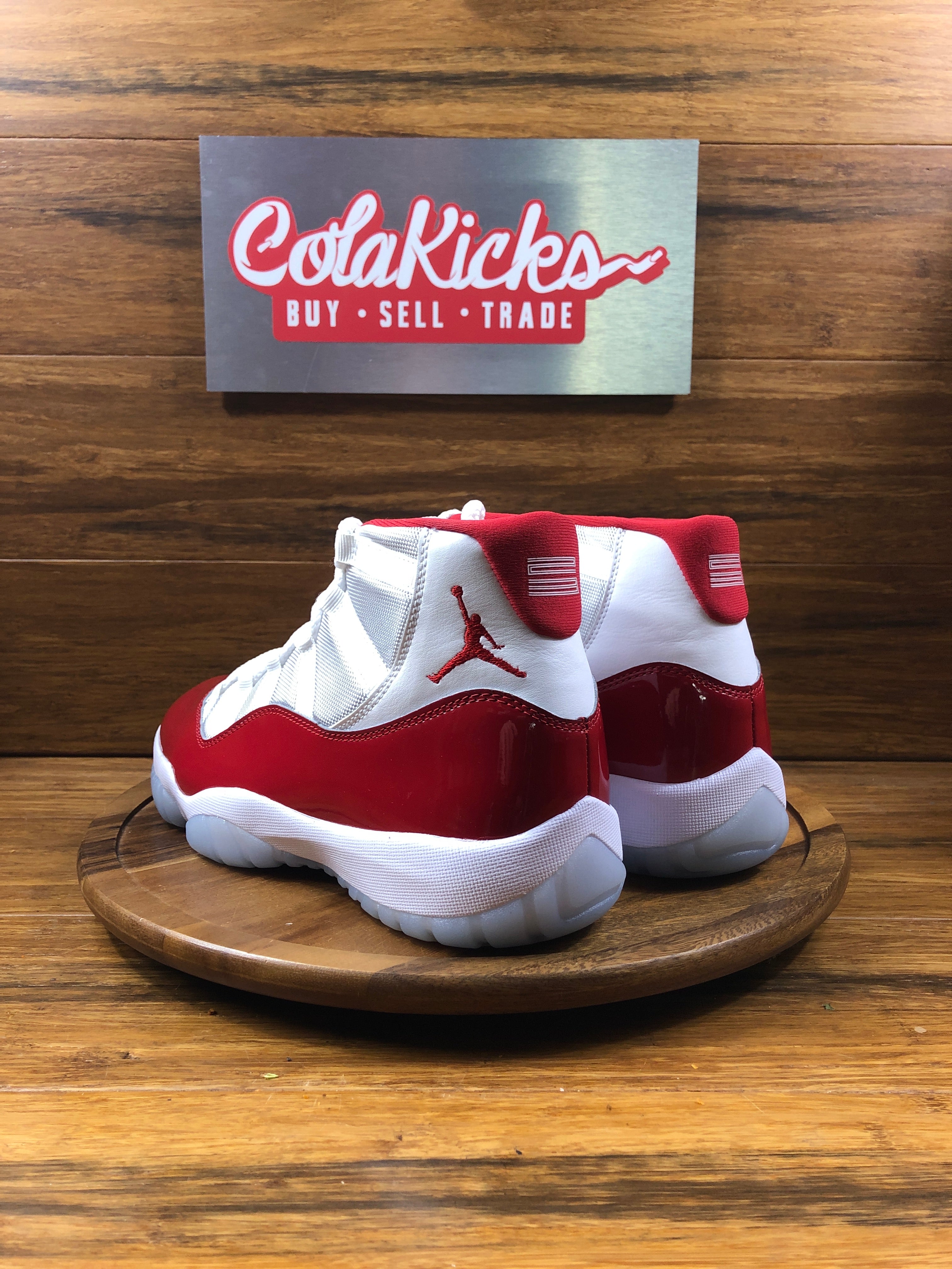 Jordan 11 Retro Cherry (2022)