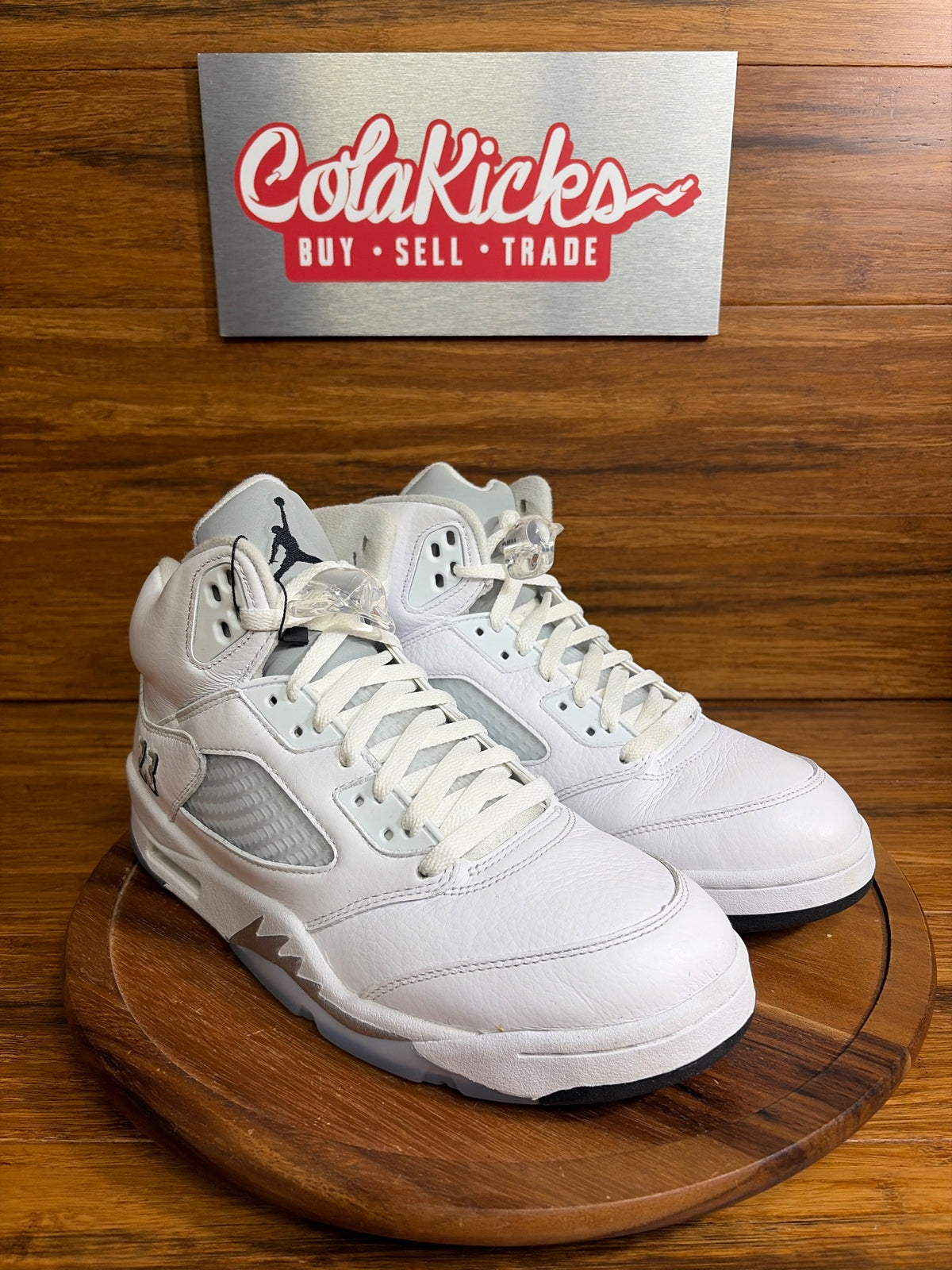 Jordan 5 Retro White Metallic (2026)