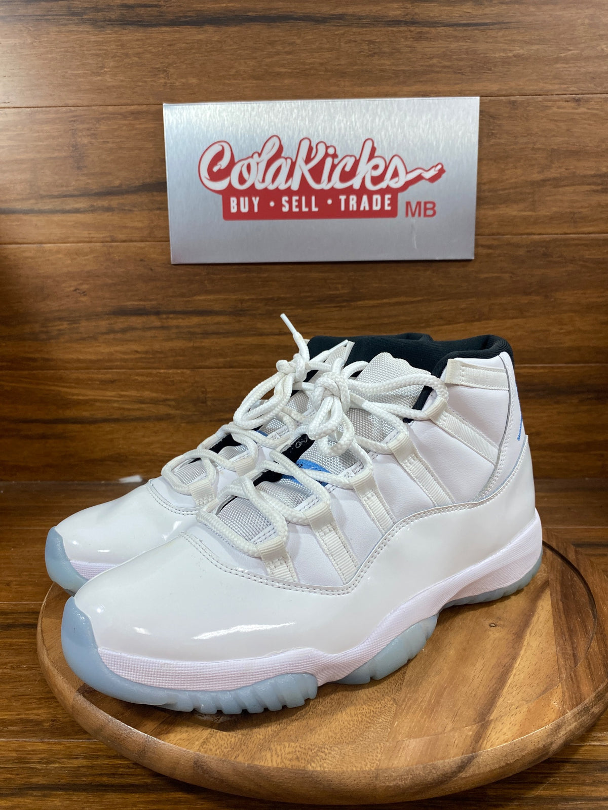 Jordan 11 Retro Legend Blue (2024)