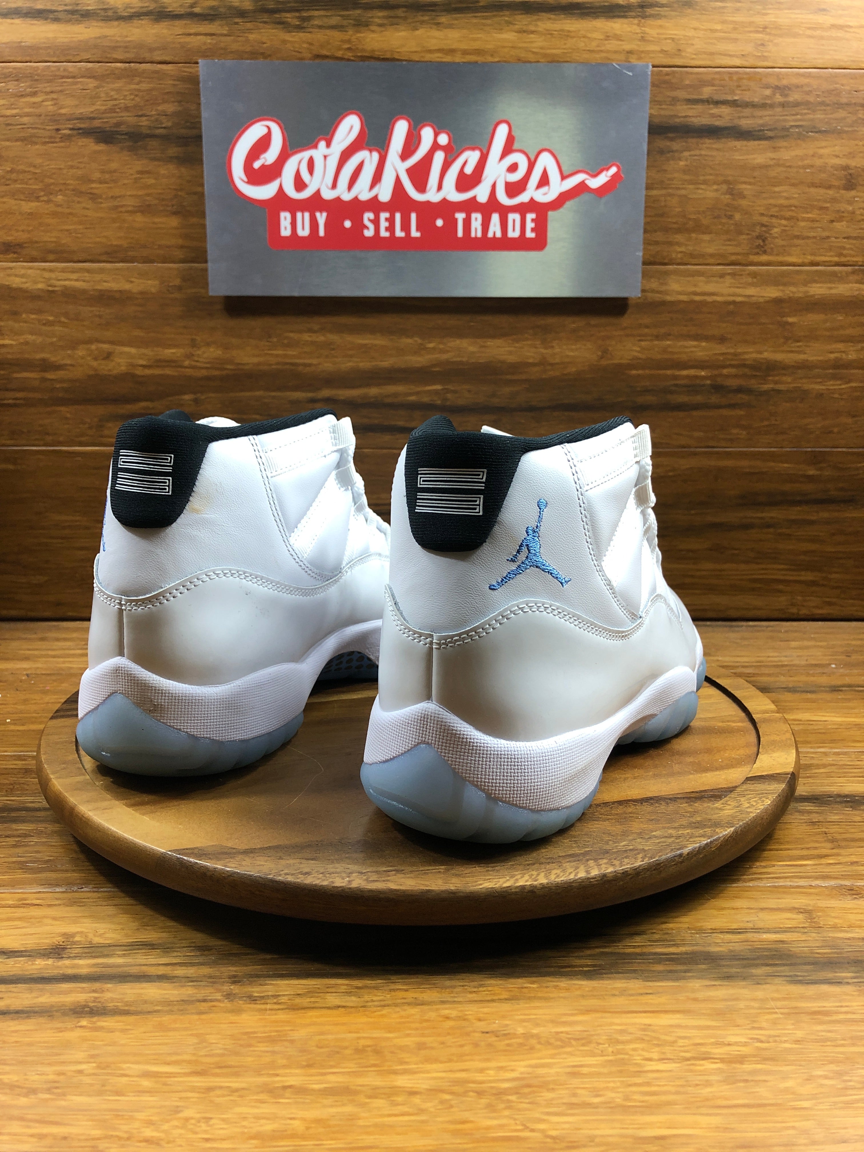 Jordan 11 Retro Legend Blue (2024)